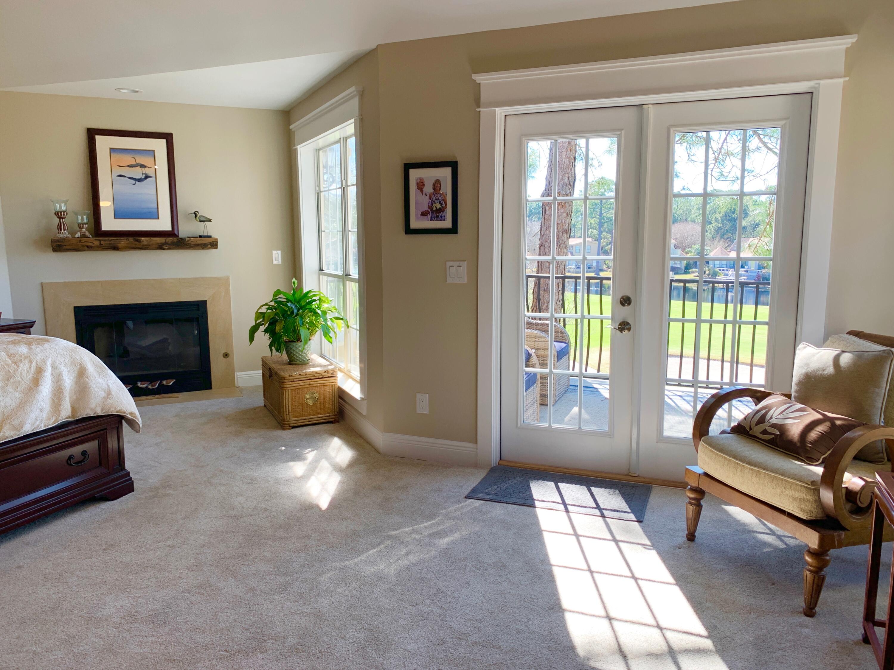 VANTAGE POINTE - Residential