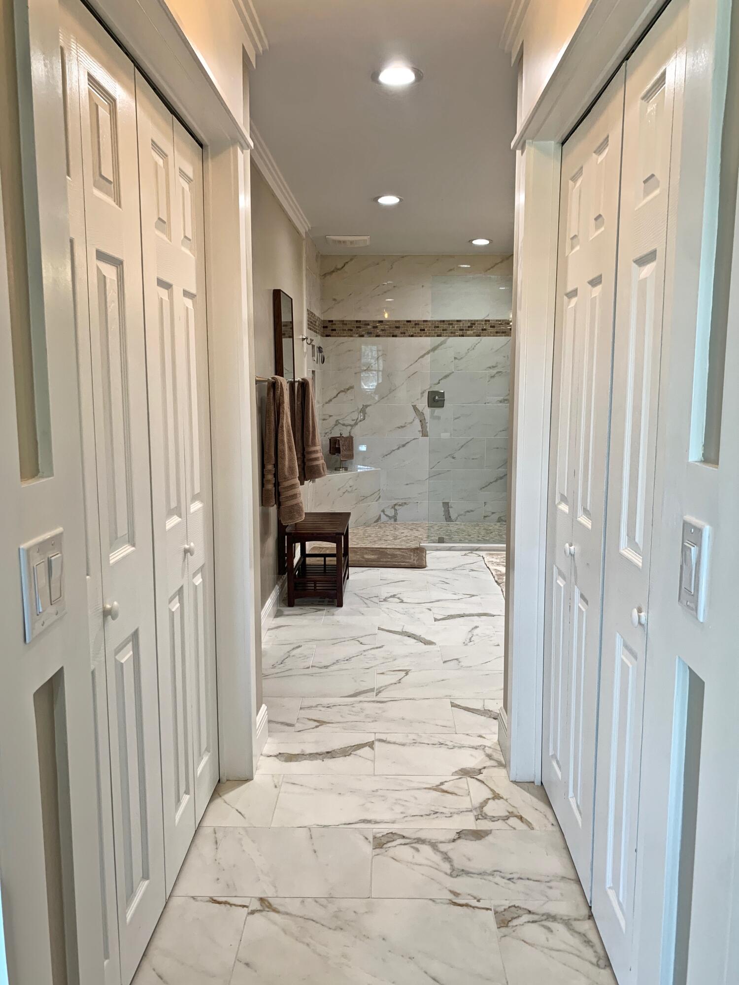 VANTAGE POINTE - Residential