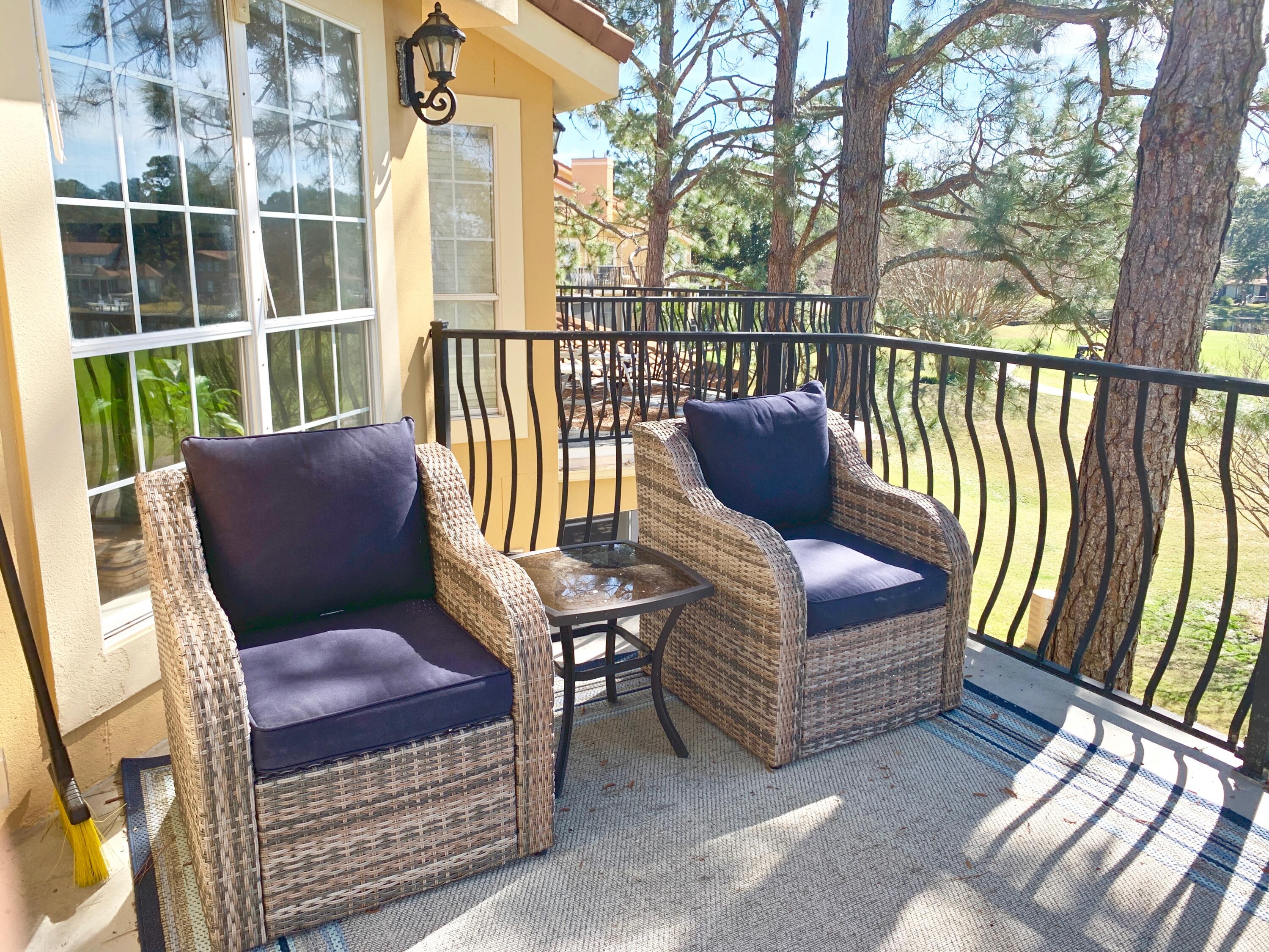 VANTAGE POINTE - Residential