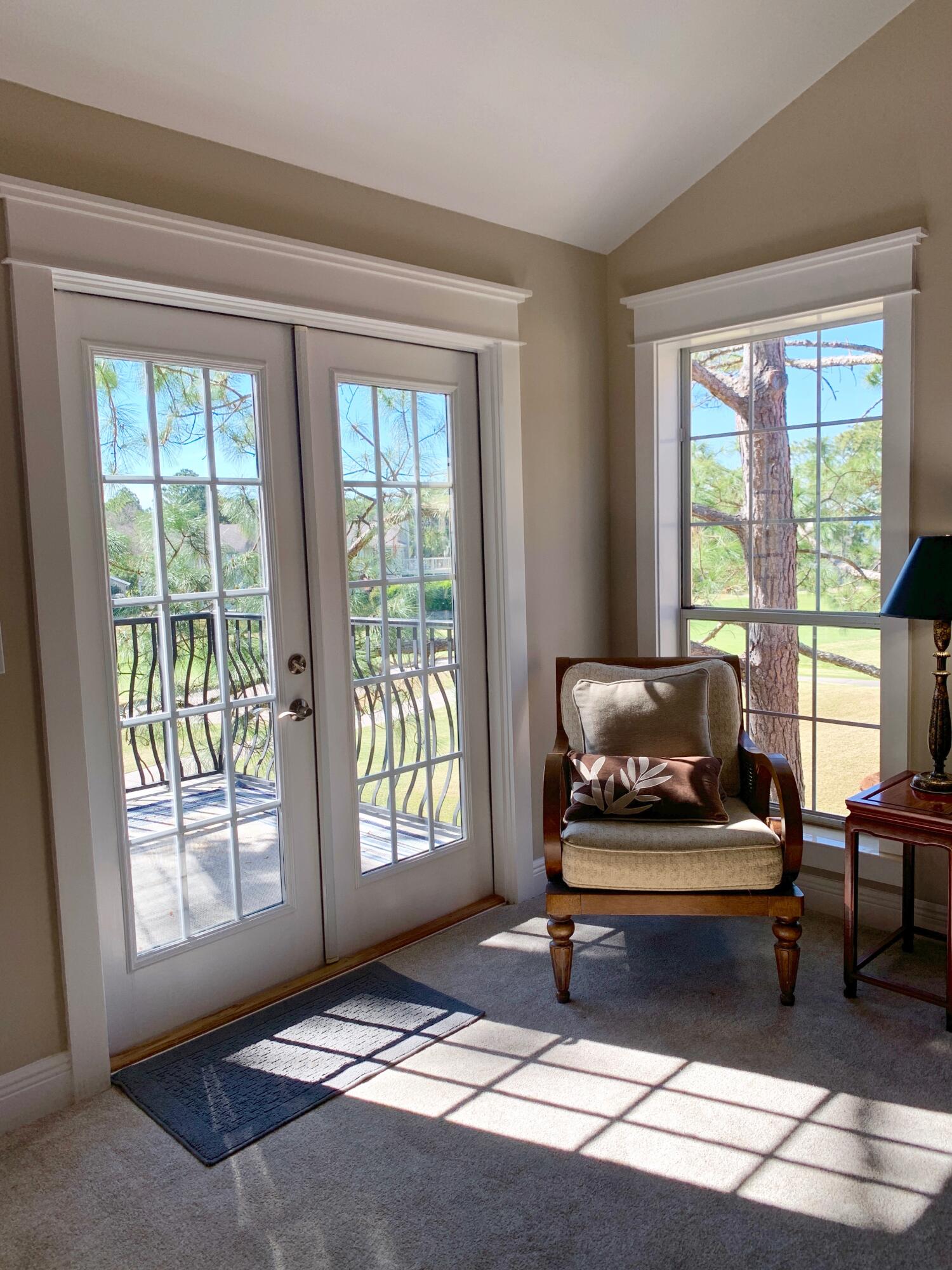 VANTAGE POINTE - Residential