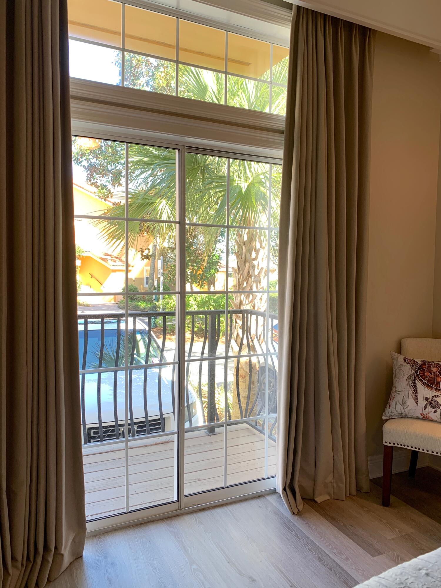VANTAGE POINTE - Residential