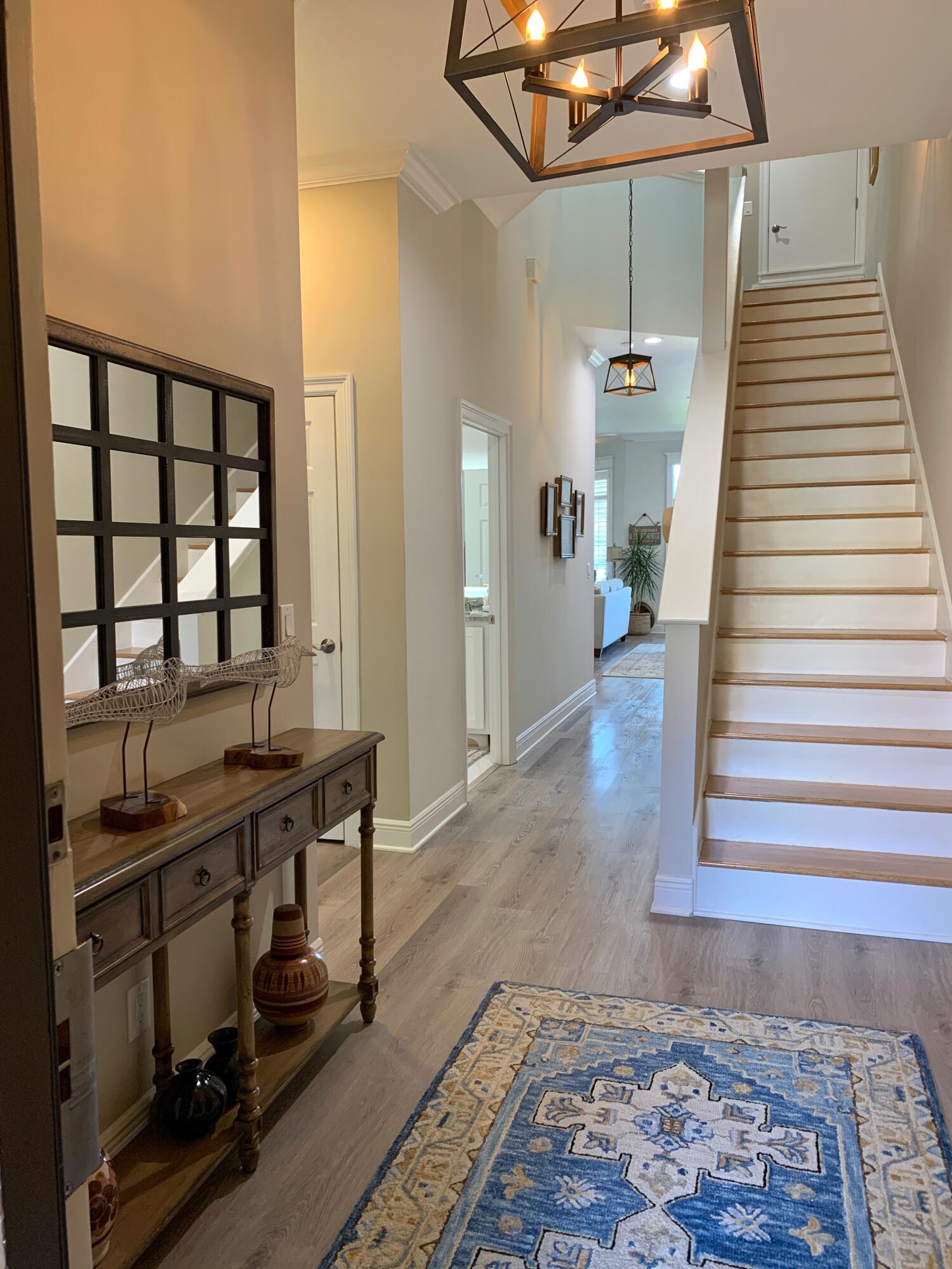 VANTAGE POINTE - Residential