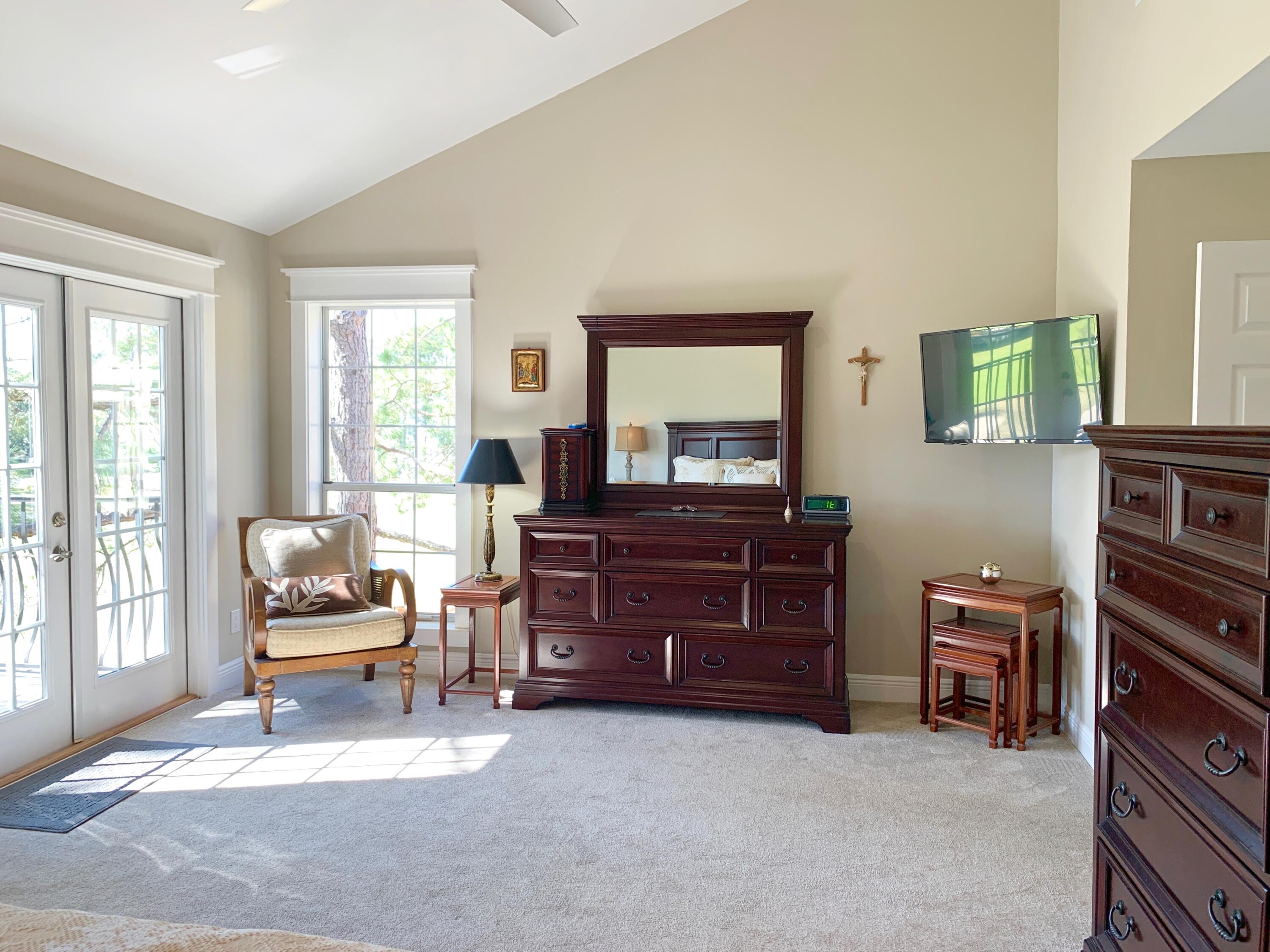 VANTAGE POINTE - Residential