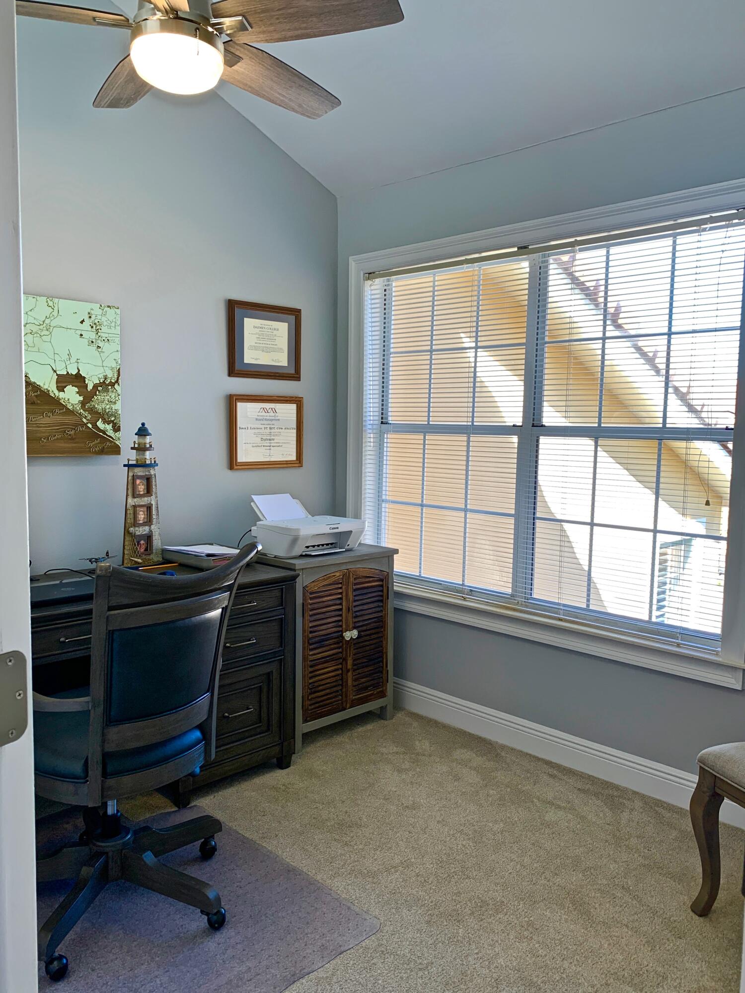 VANTAGE POINTE - Residential