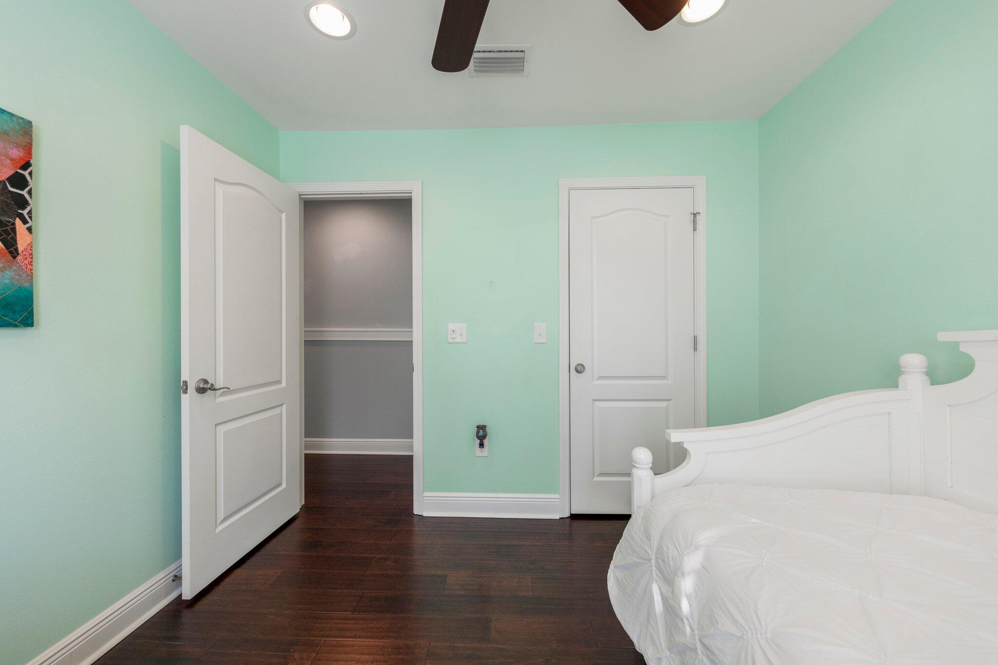 Bayshore Pines - Residential