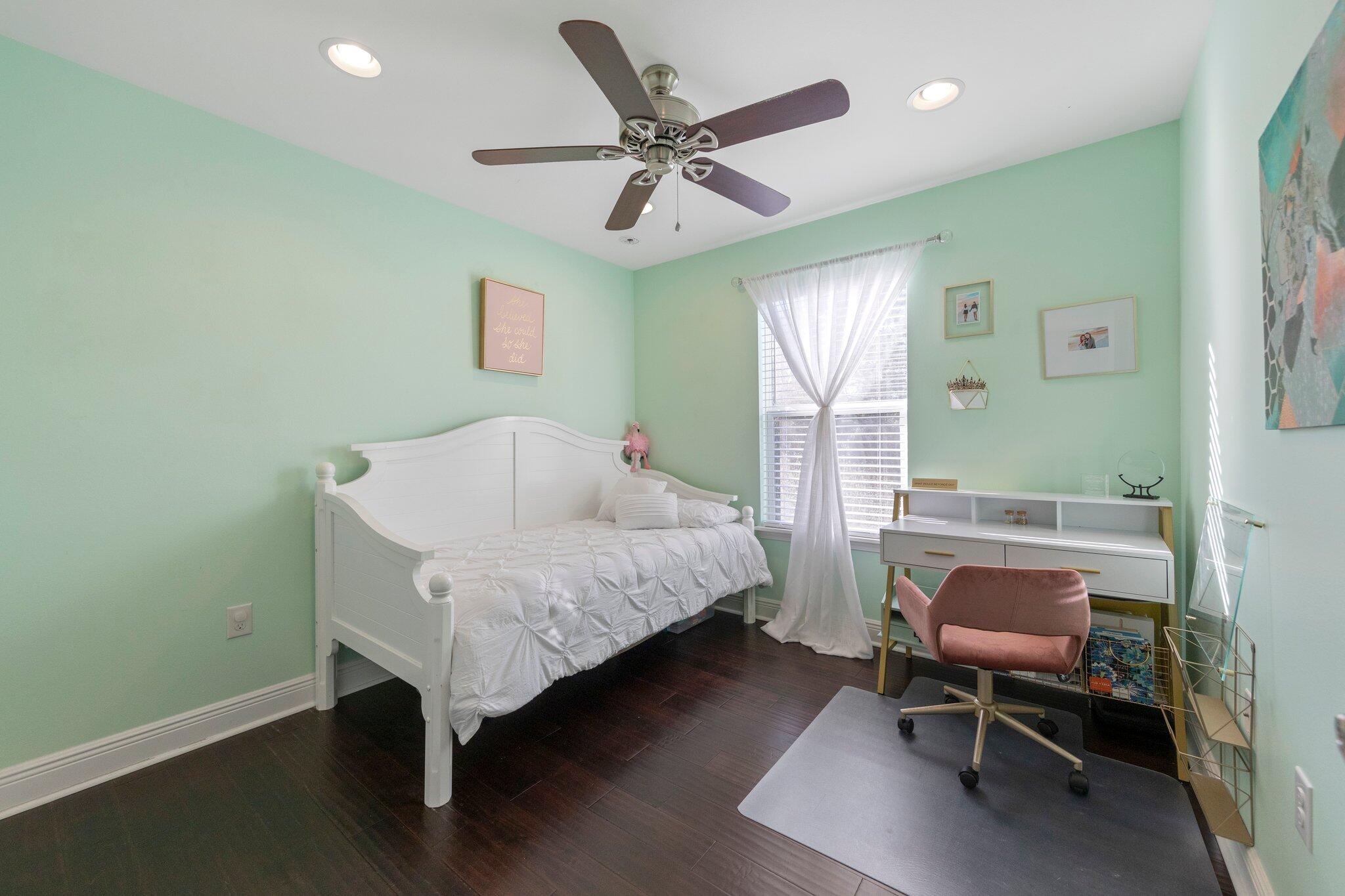 Bayshore Pines - Residential