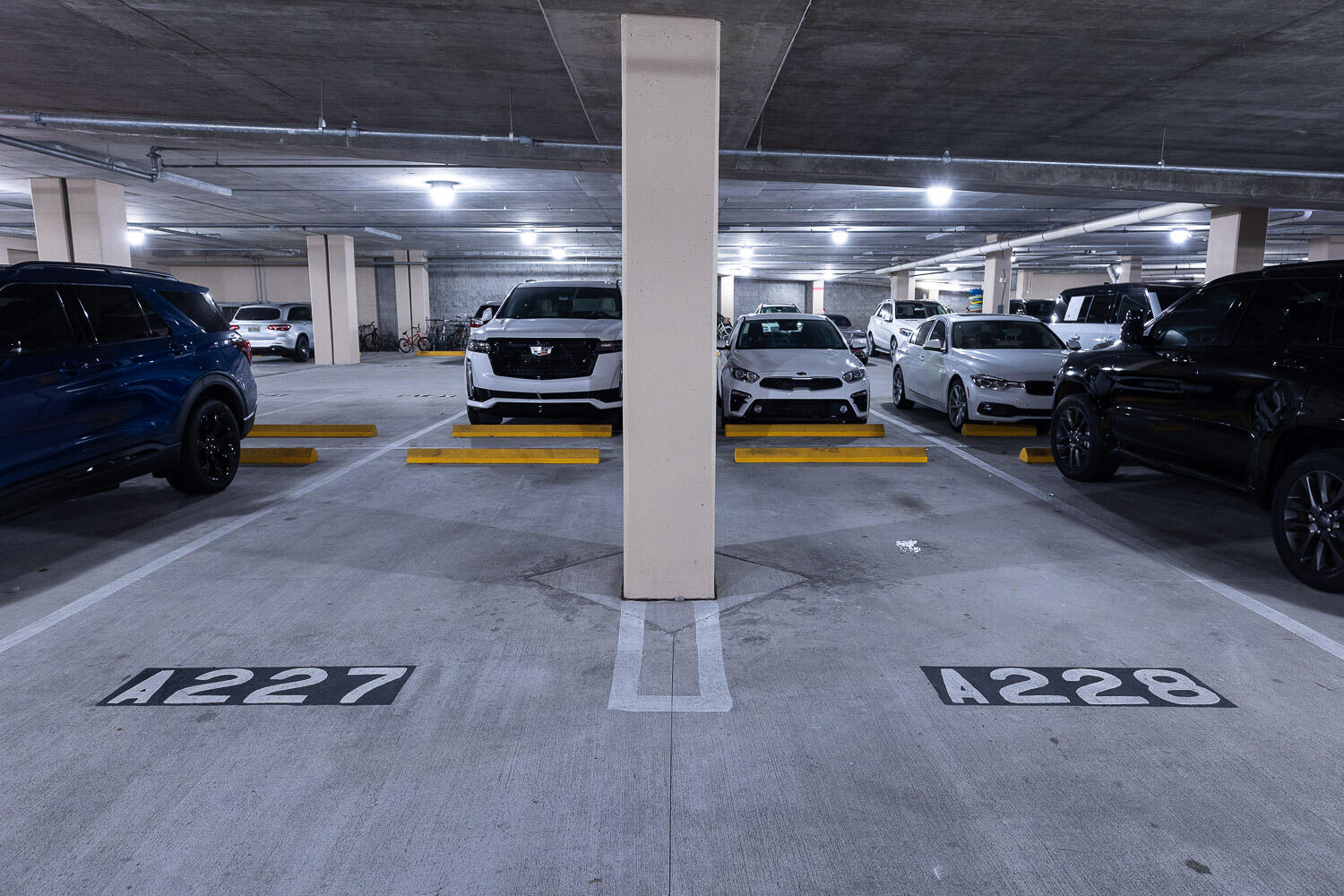 ONE WATER PLACE AT KELLY PLANTATION - Residential Lease