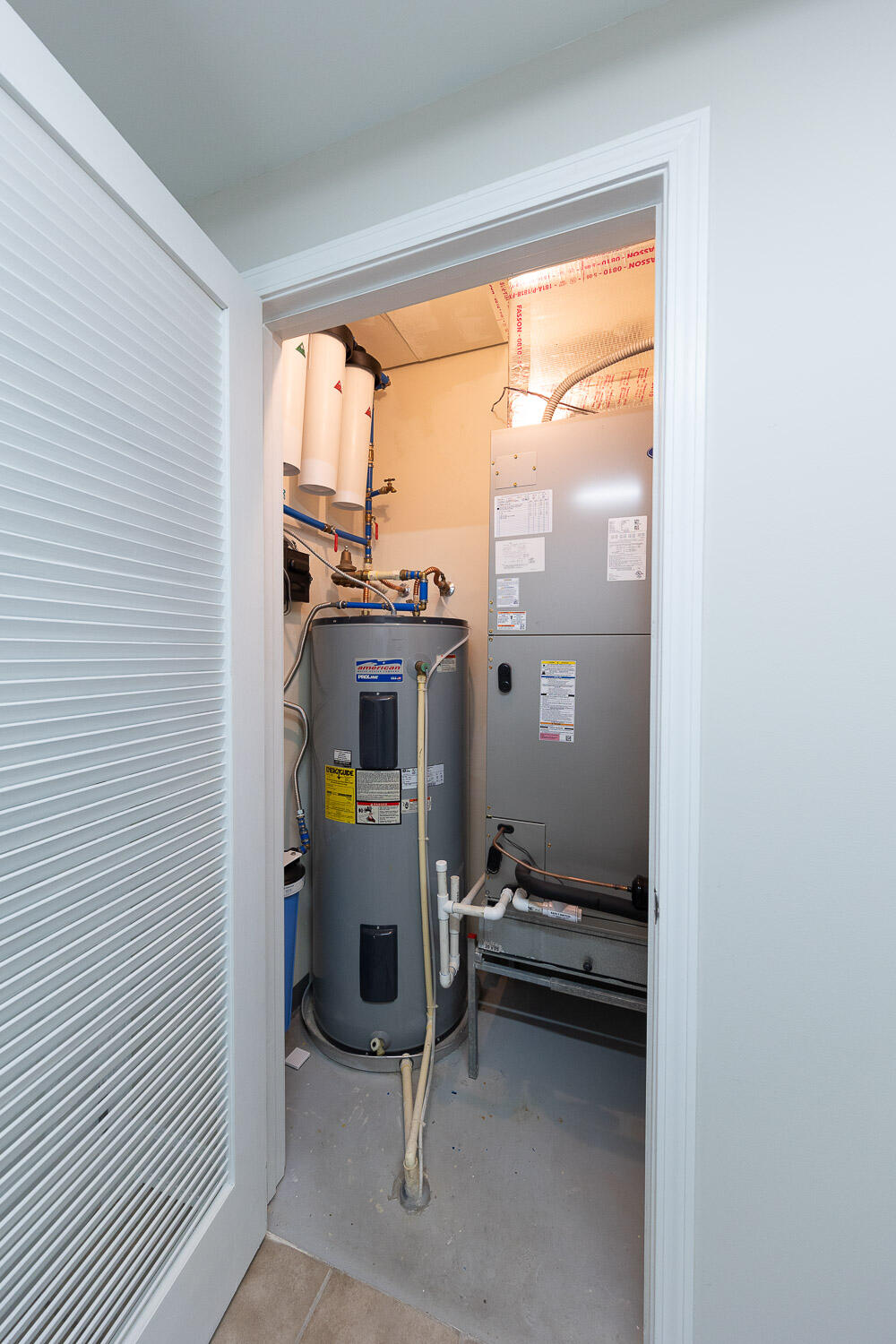 ONE WATER PLACE AT KELLY PLANTATION - Residential Lease