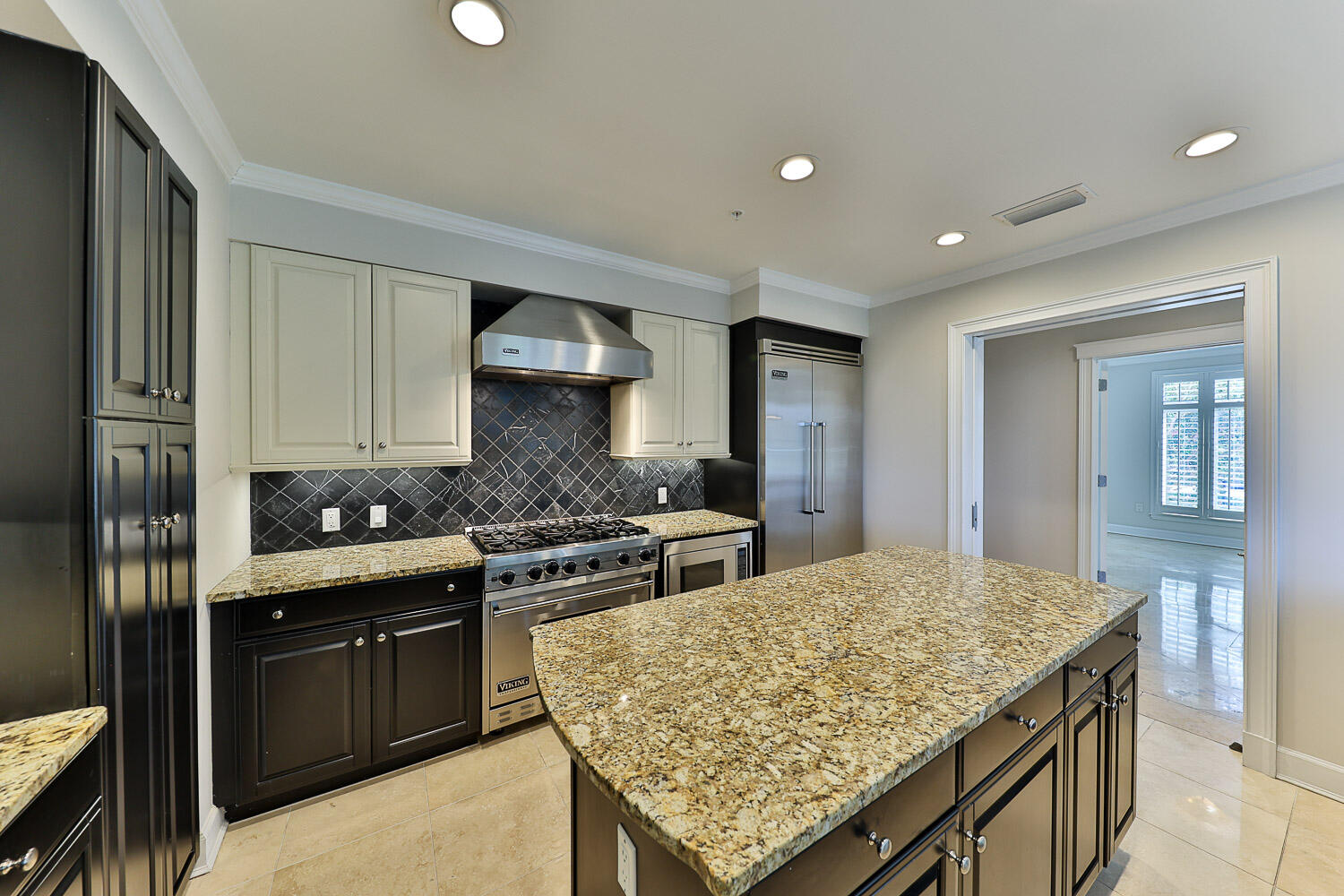 ONE WATER PLACE AT KELLY PLANTATION - Residential Lease