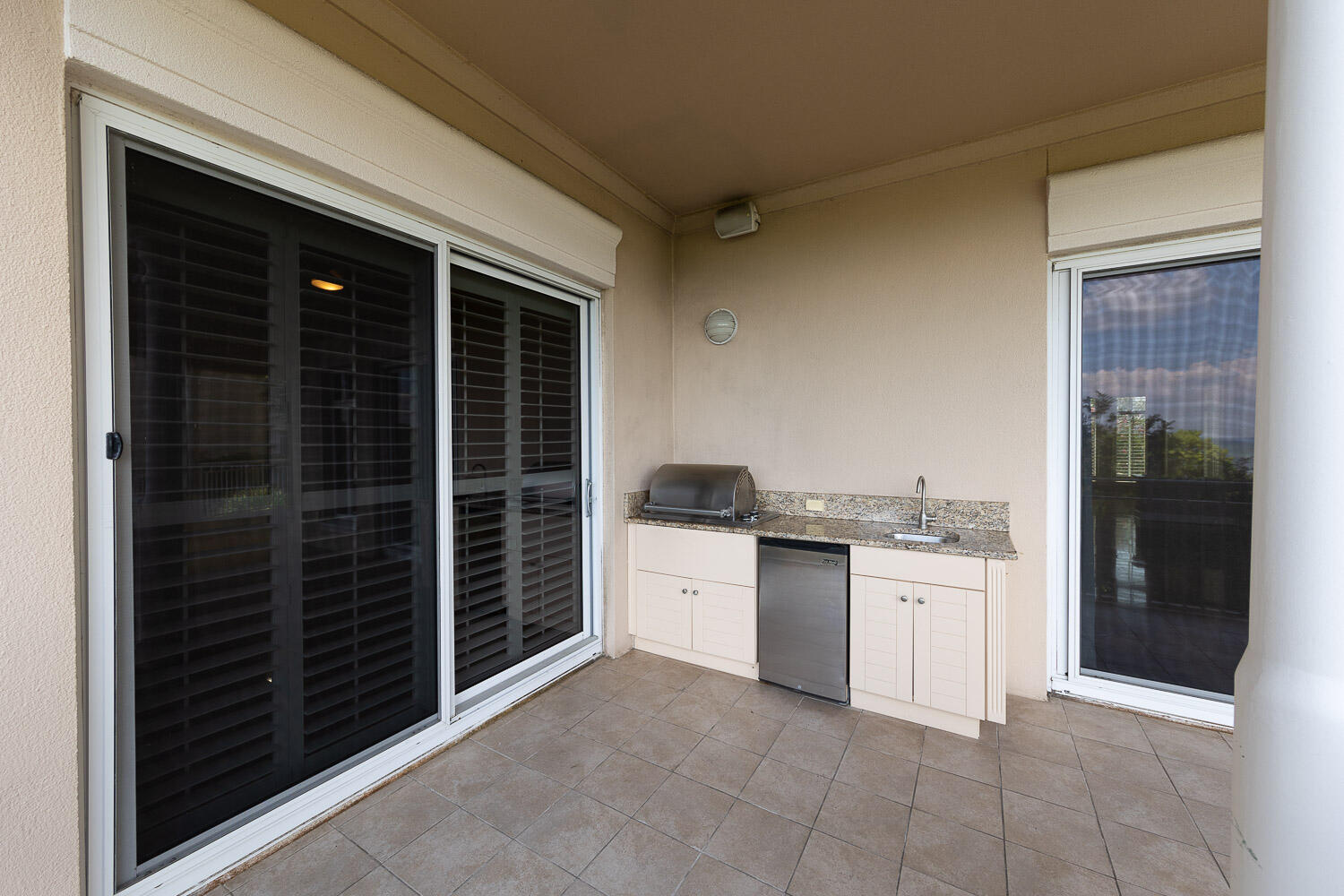 ONE WATER PLACE AT KELLY PLANTATION - Residential Lease