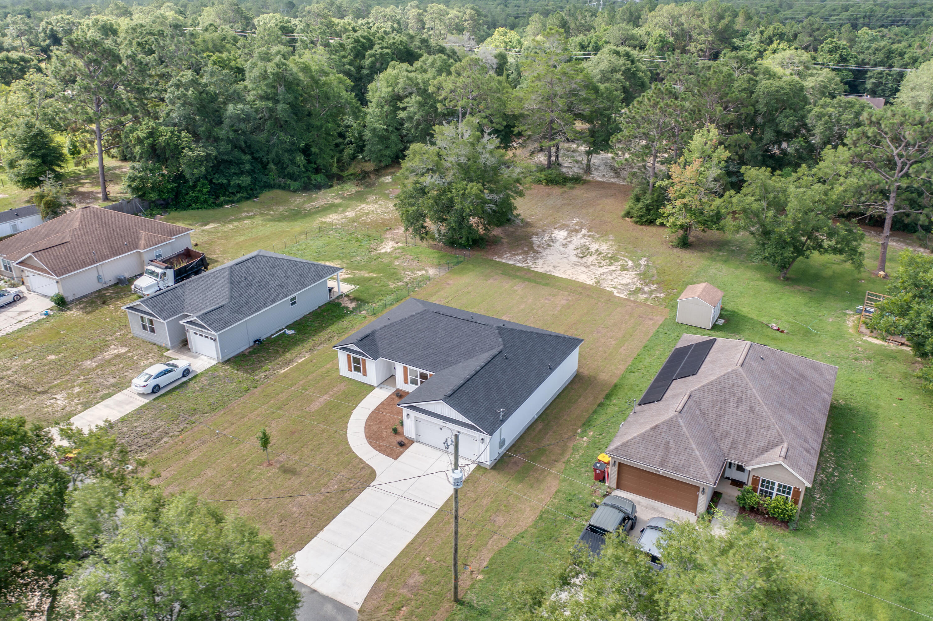 MORRIS ADD CRESTVIEW LOTS 68,69 & 70 BLK 21 - Residential