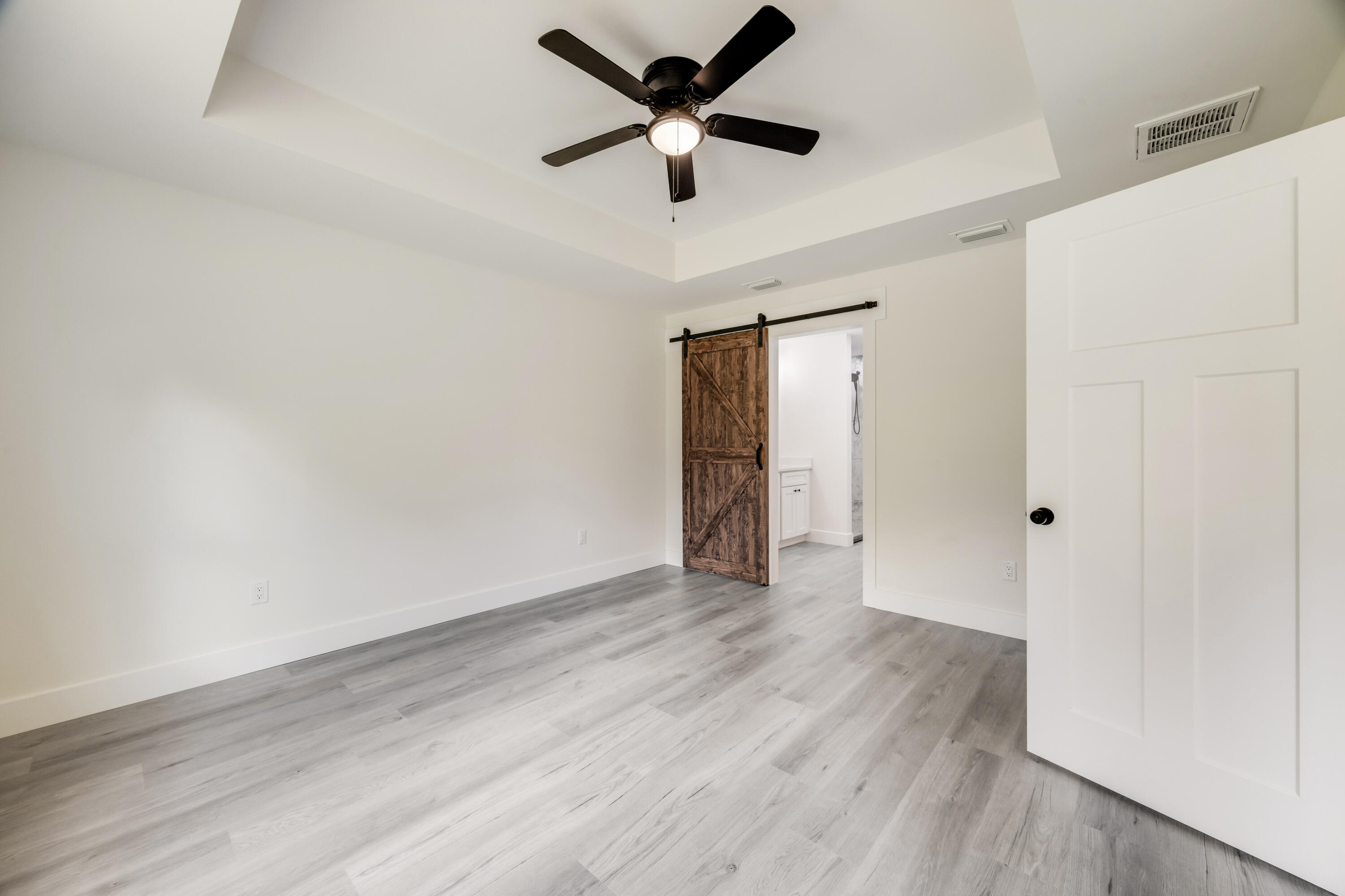 MORRIS ADD CRESTVIEW LOTS 68,69 & 70 BLK 21 - Residential