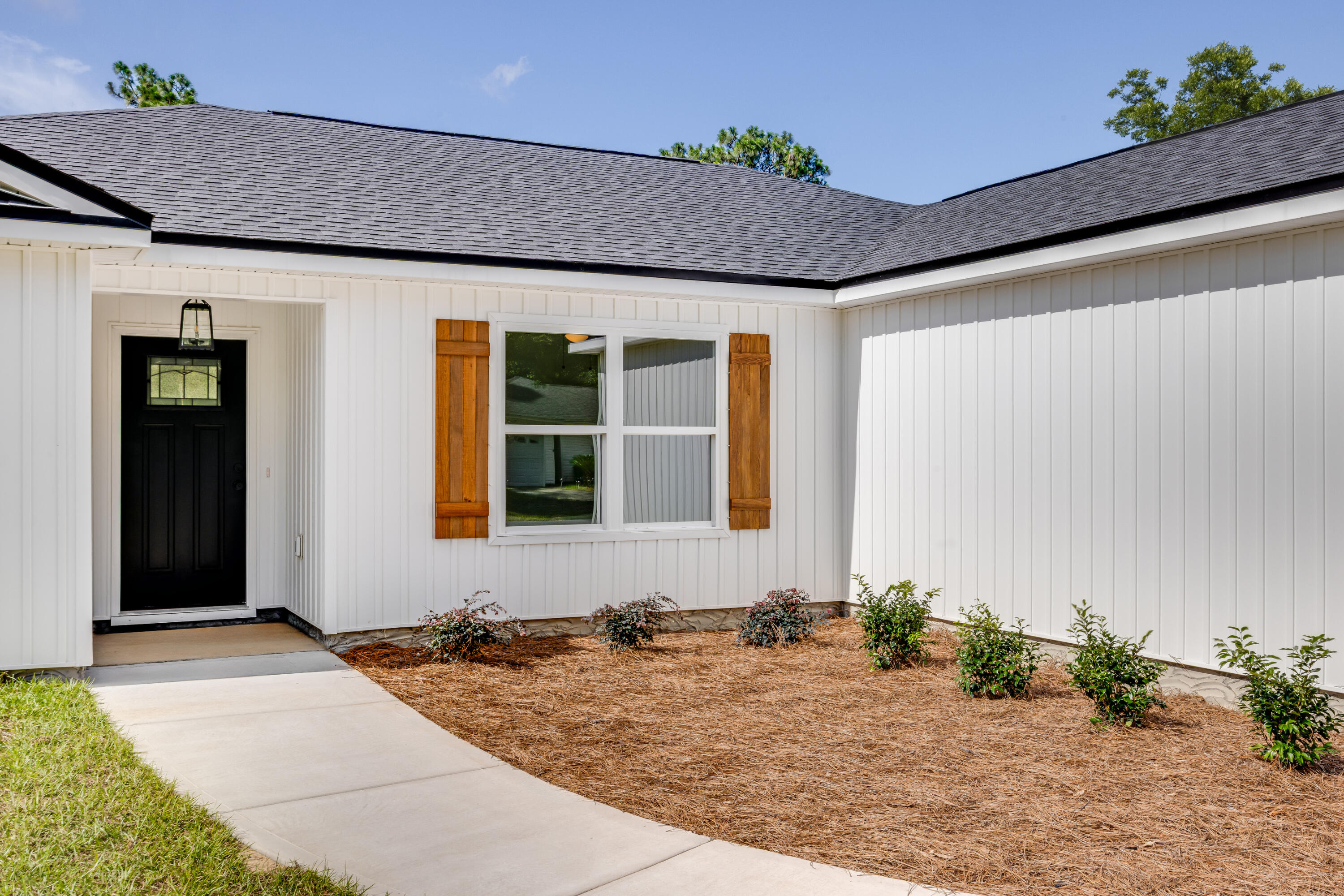 MORRIS ADD CRESTVIEW LOTS 68,69 & 70 BLK 21 - Residential