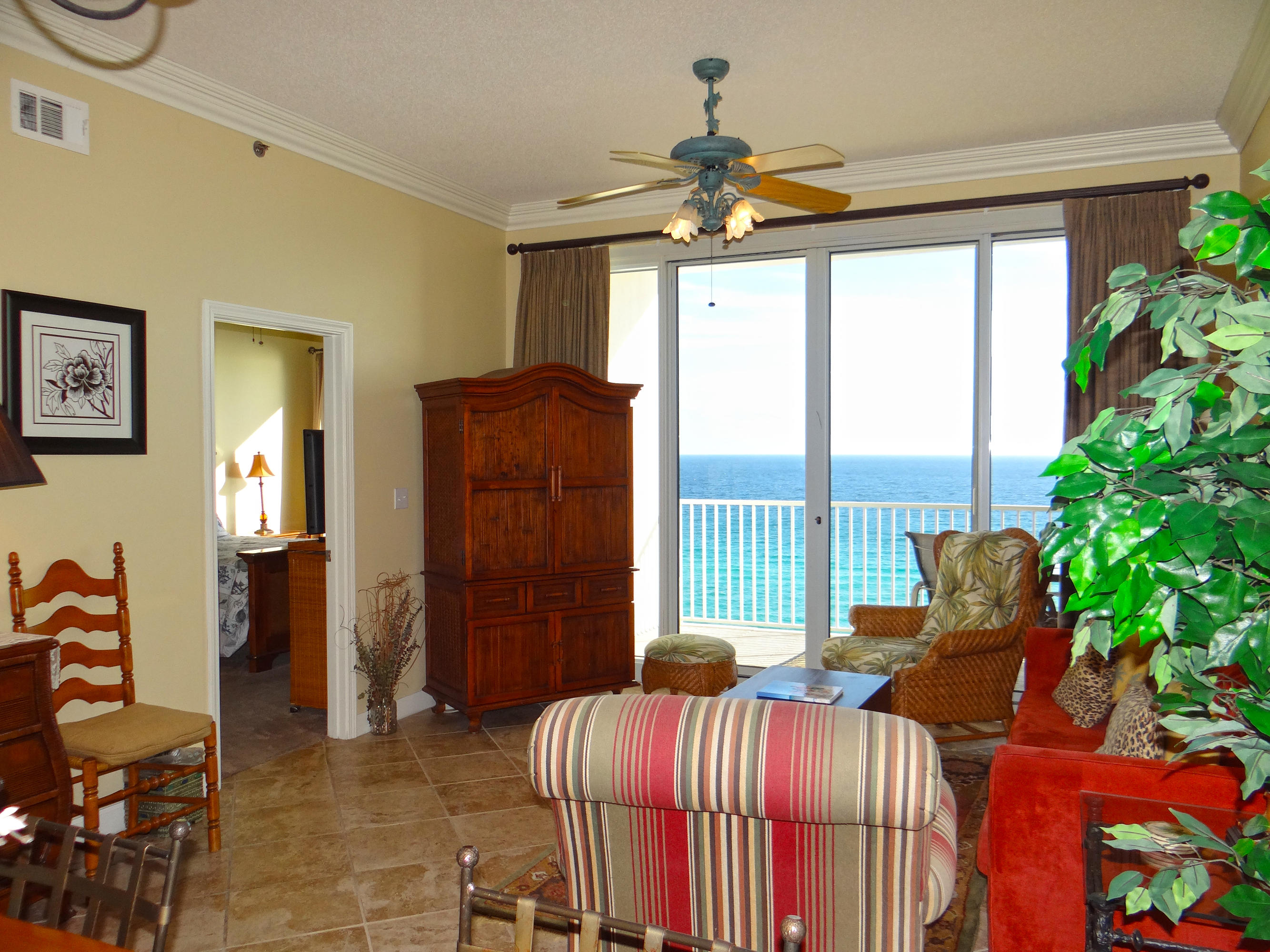 LEEWARD KEY - Residential