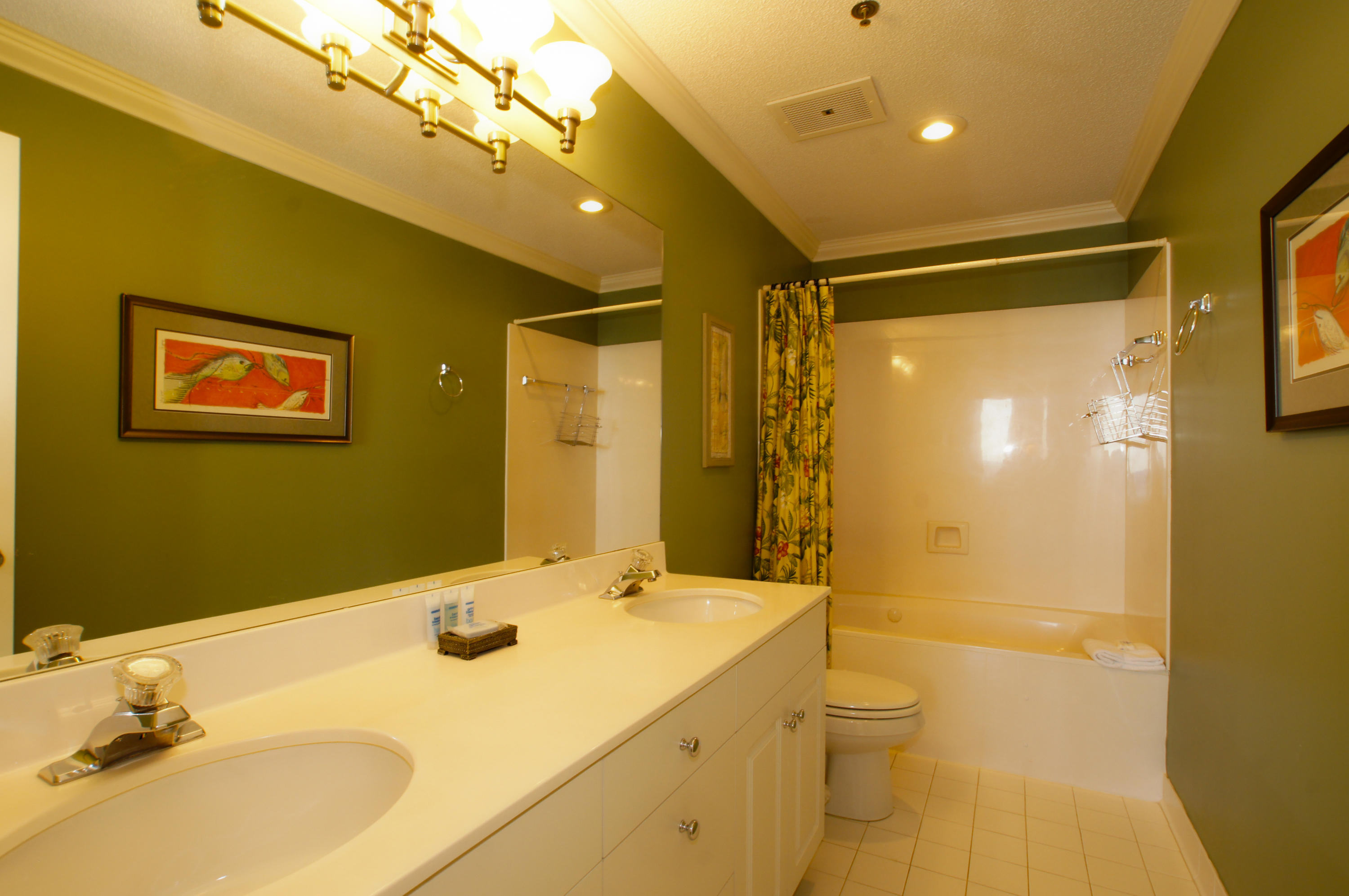 LEEWARD KEY - Residential