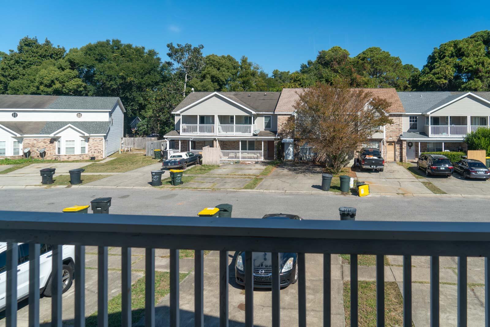 CHATELAINE EST PH II LOT 10 BLK B - Residential