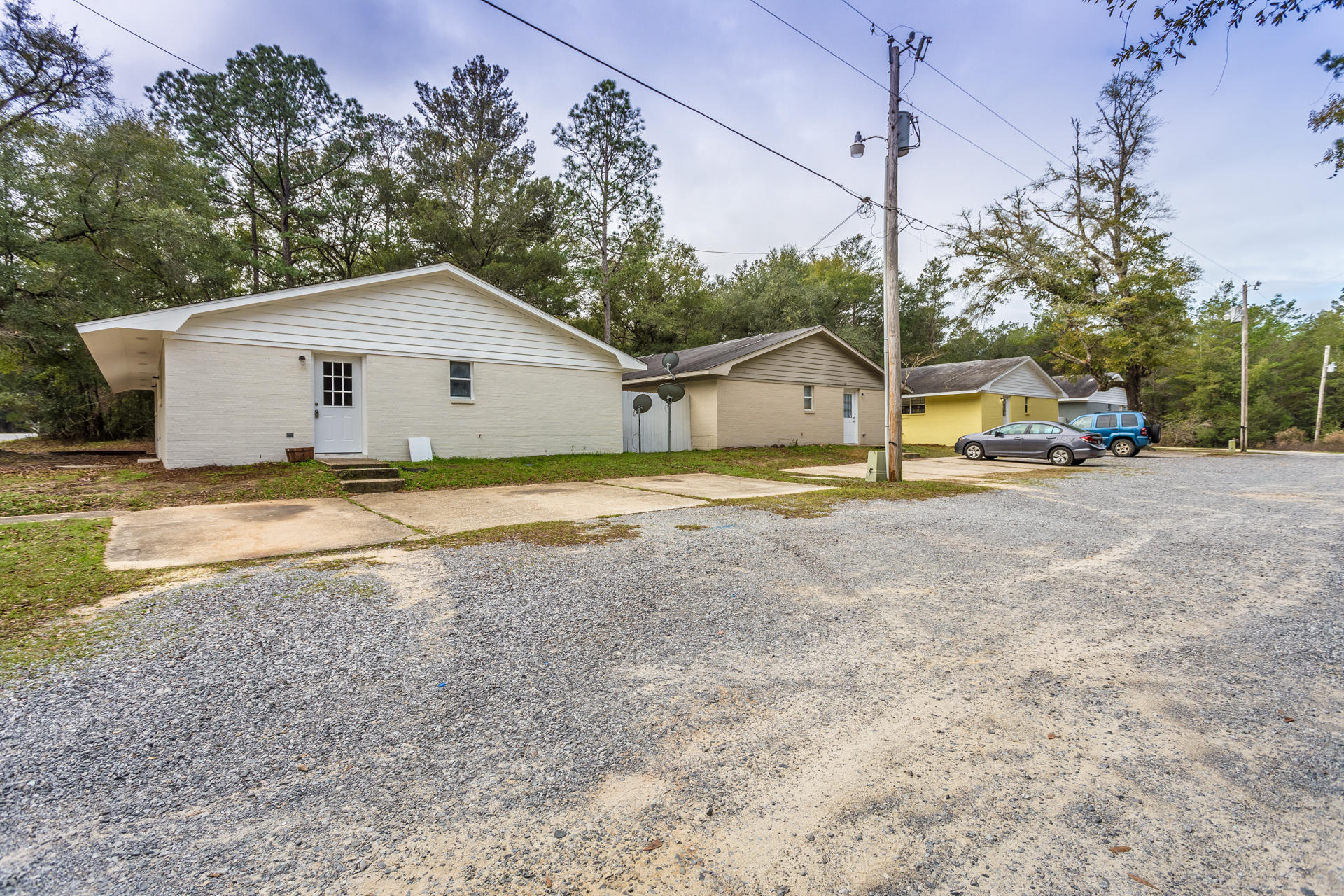 LIVE OAK - Residential Lease