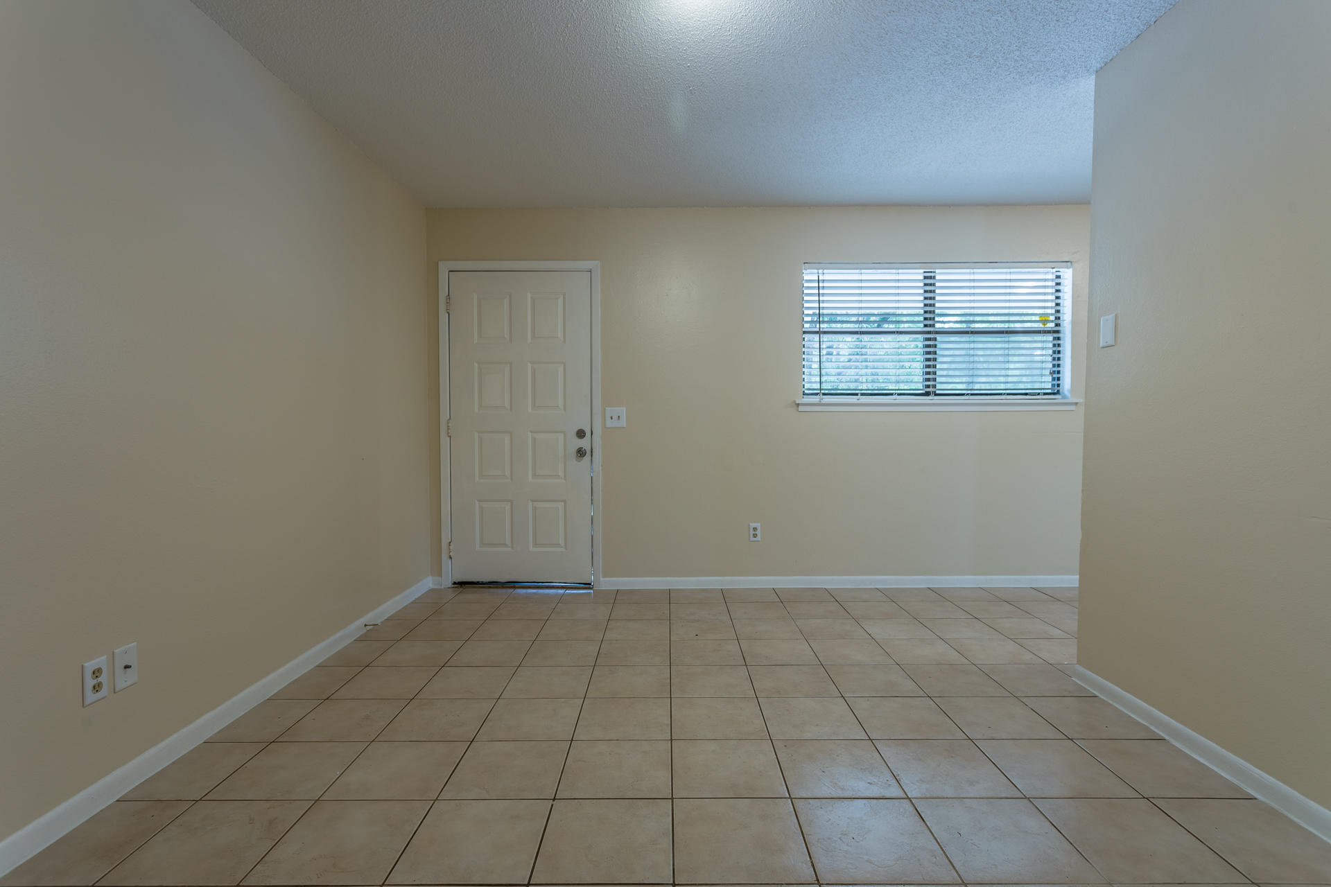 LIVE OAK - Residential Lease