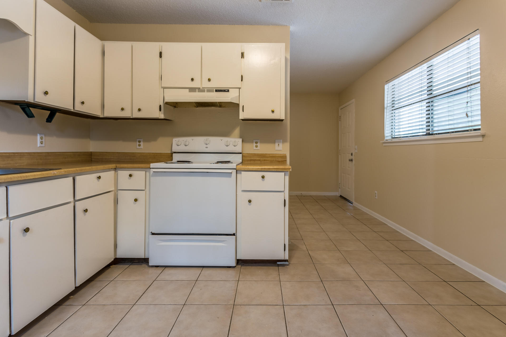 LIVE OAK - Residential Lease