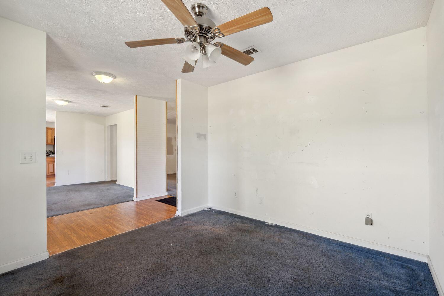 NO RECORDED SUBDIVISION - Residential