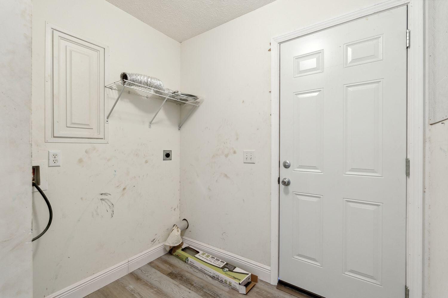 NO RECORDED SUBDIVISION - Residential