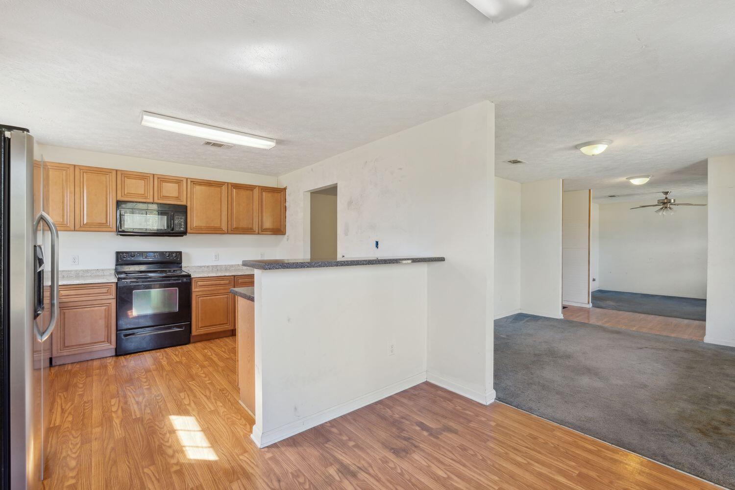 NO RECORDED SUBDIVISION - Residential