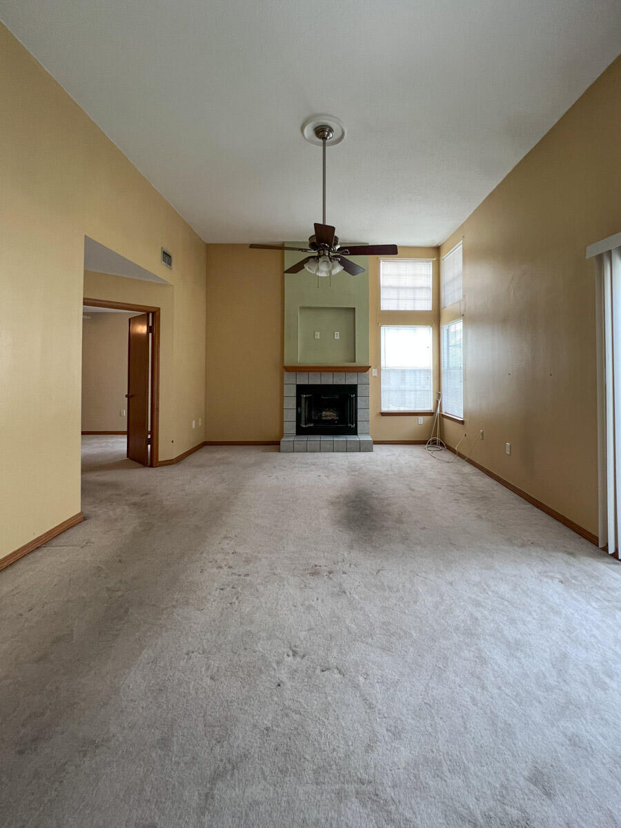 COVENTRY PARK VILLAGE PH I LOT 6 BLK C - Residential