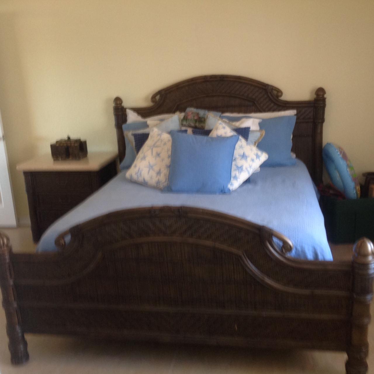 TROPICAL ISLE CONDO - Residential