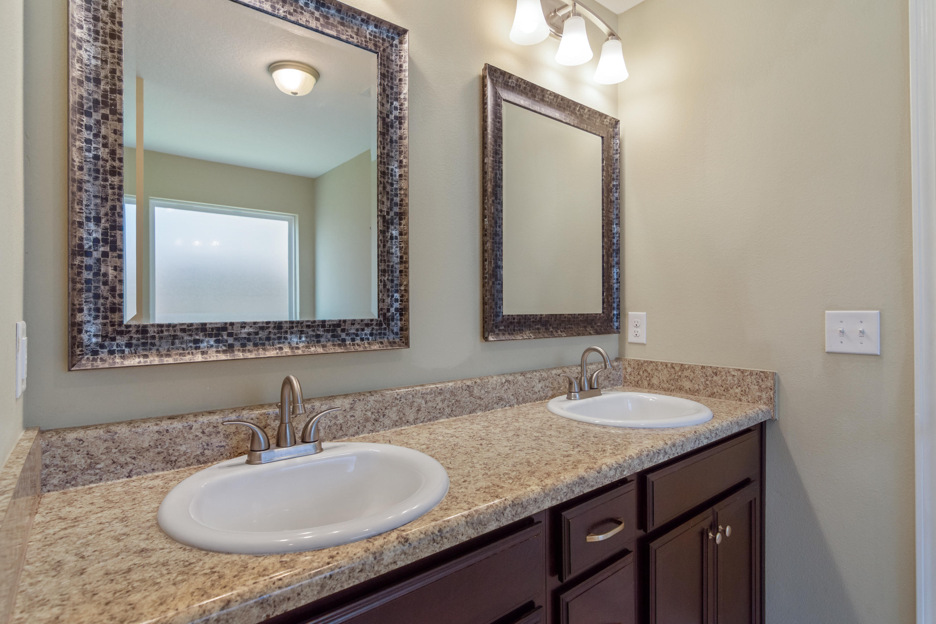 STILLWELL SOUTH - Residential