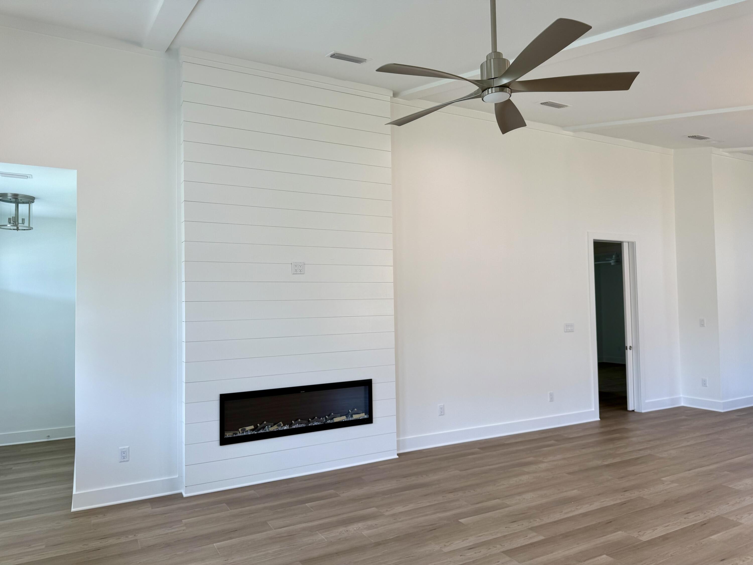 DEER MOSS CREEK - Residential