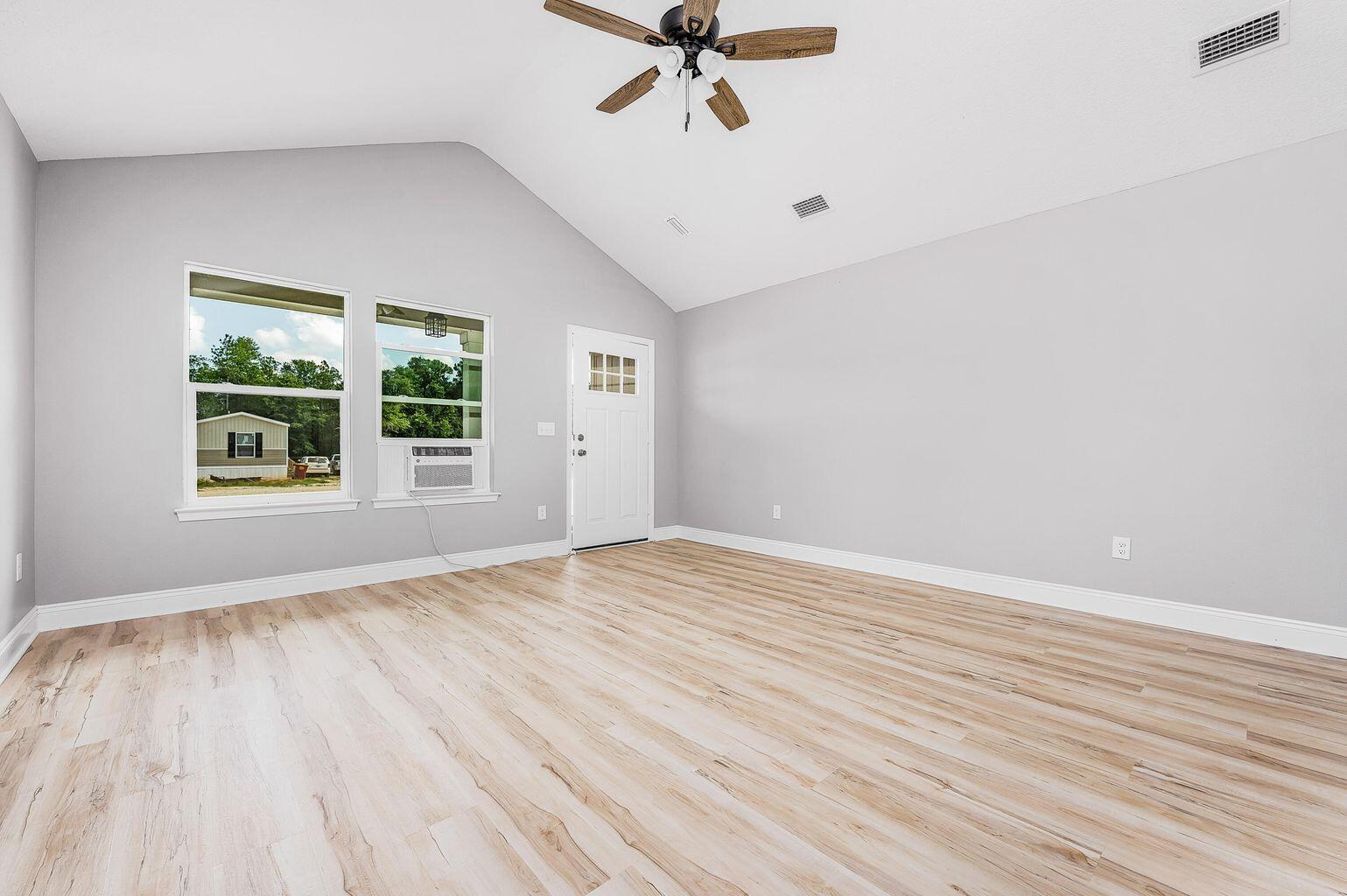 CV PINES/TRIPLE LAKE - Residential