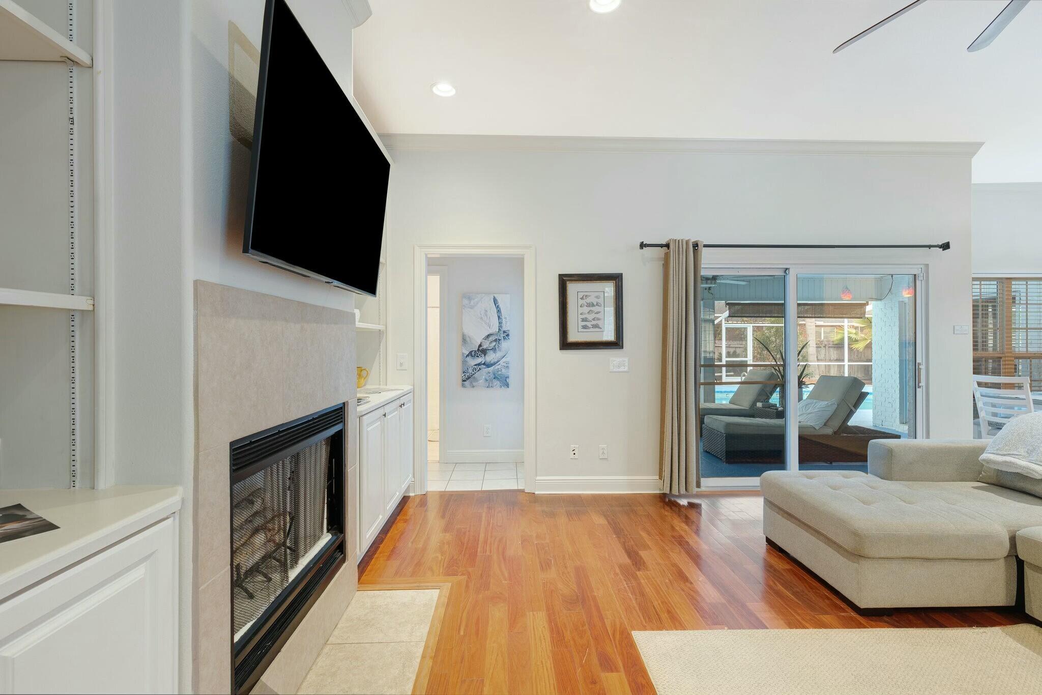 HOLIDAY SHORES ESTATES - Residential
