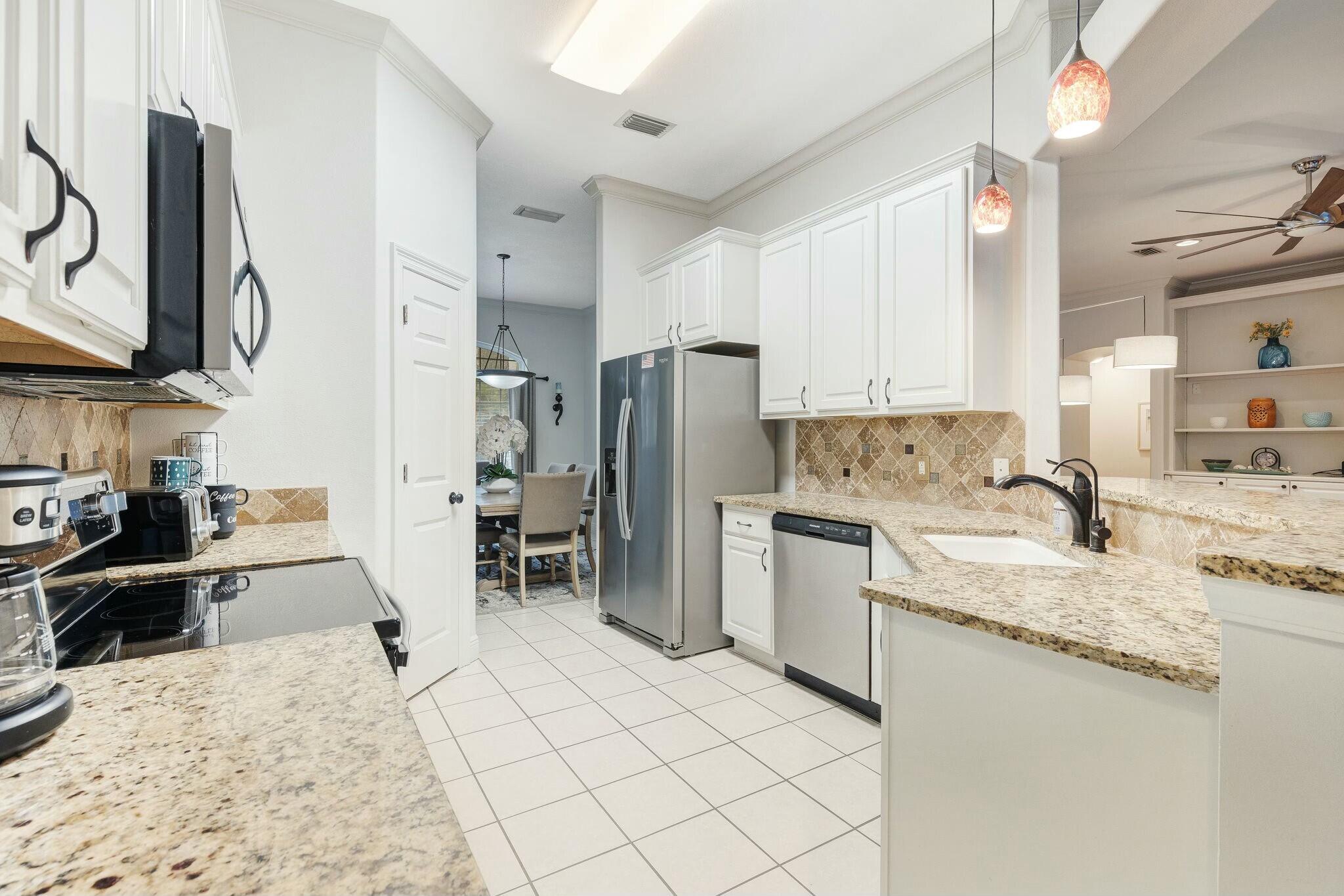 HOLIDAY SHORES ESTATES - Residential