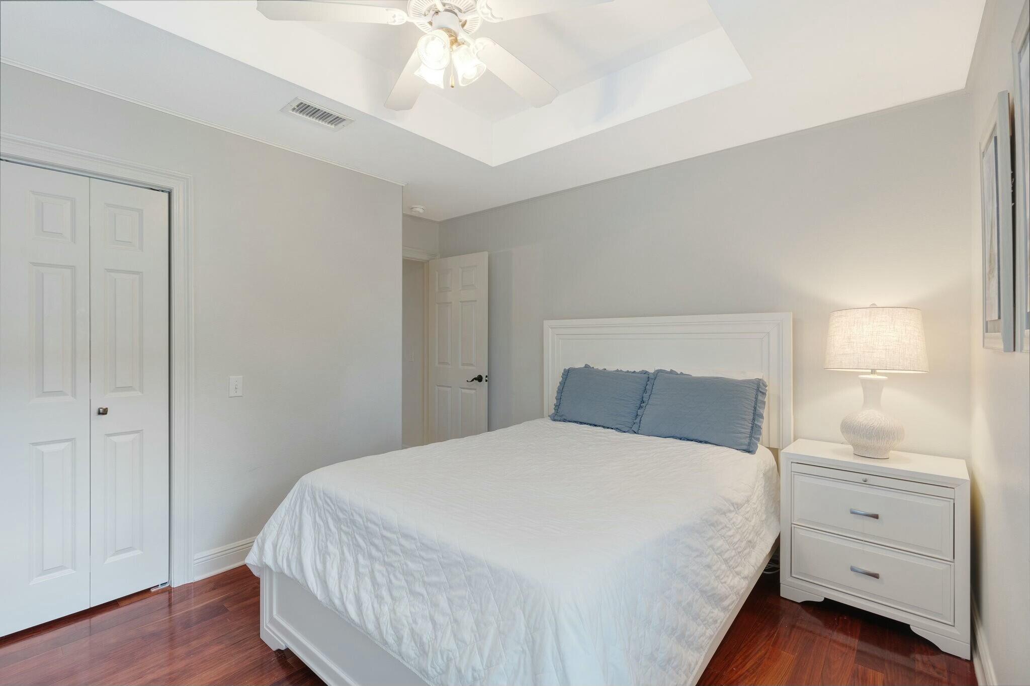 HOLIDAY SHORES ESTATES - Residential