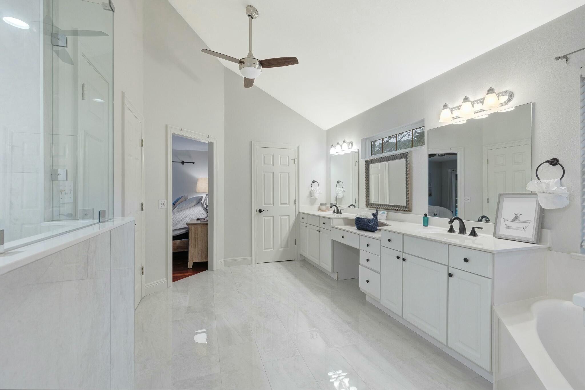 HOLIDAY SHORES ESTATES - Residential