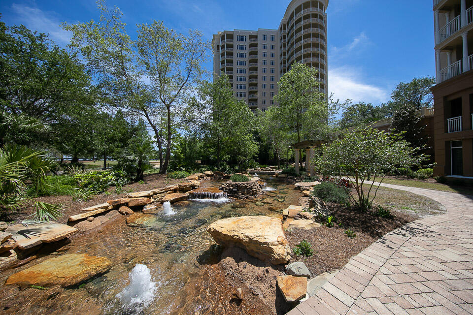 ONE WATER PLACE AT KELLY PLANTATION - Residential