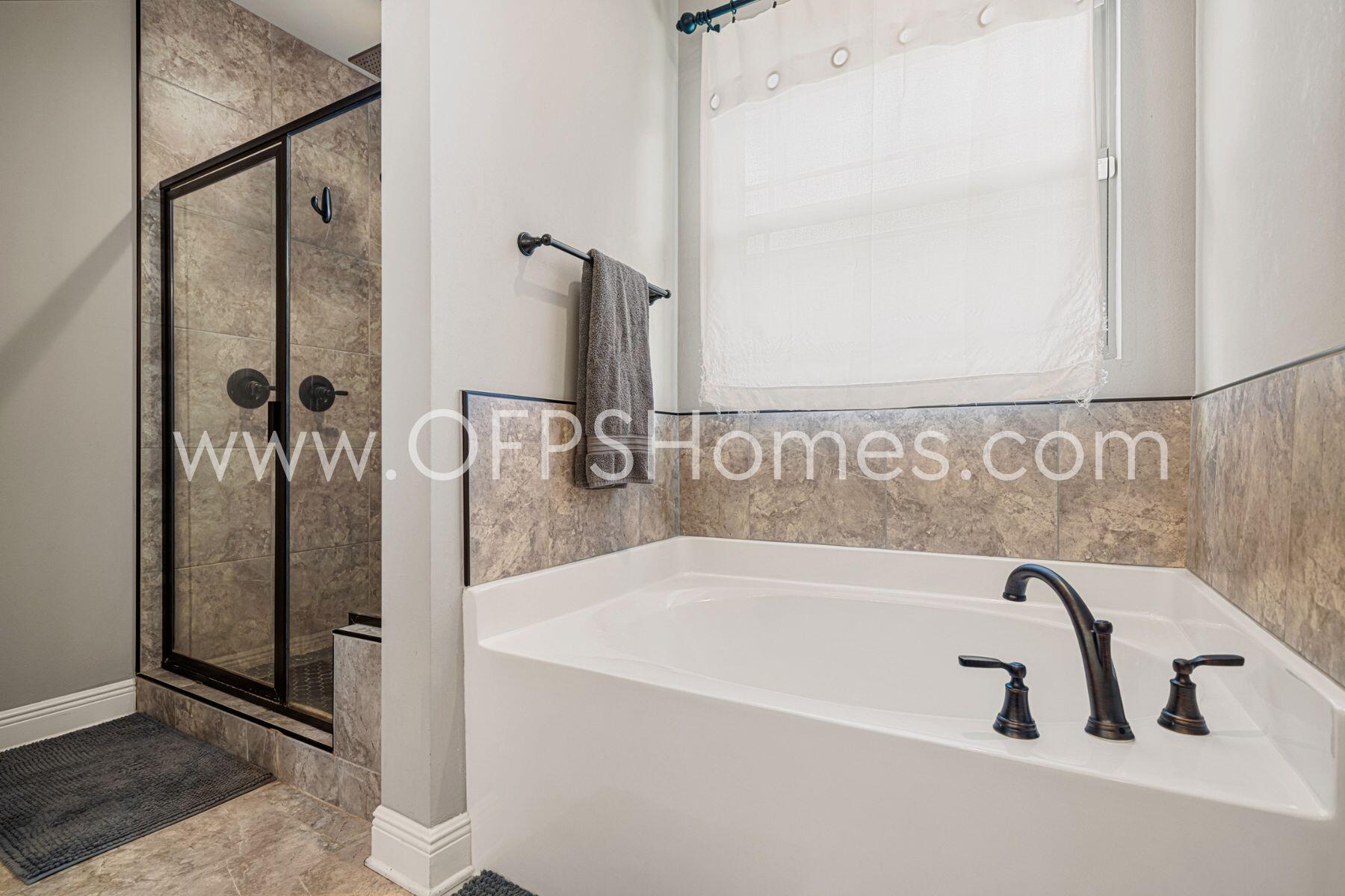 SCHOOLVIEW - Residential Lease