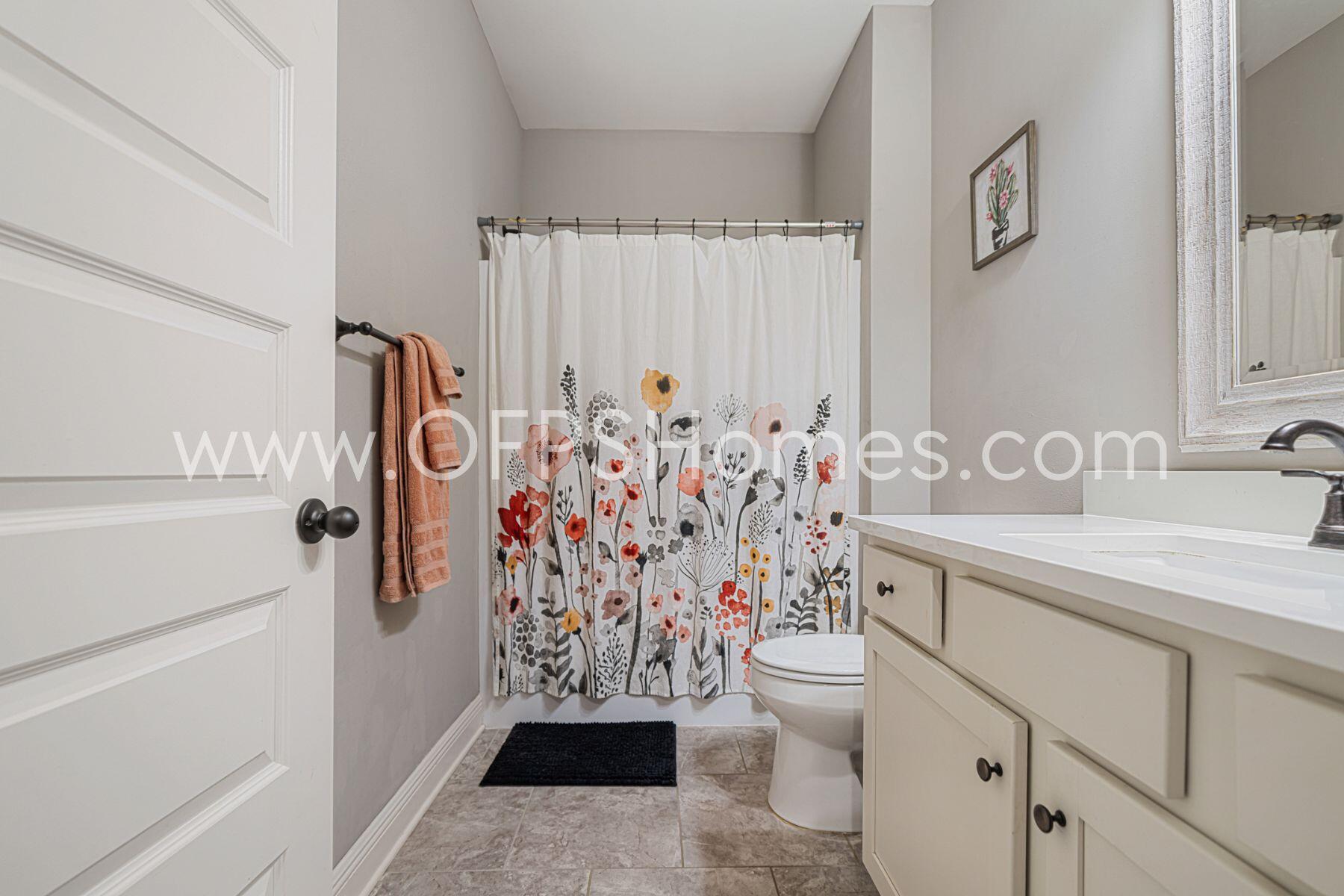 SCHOOLVIEW - Residential Lease