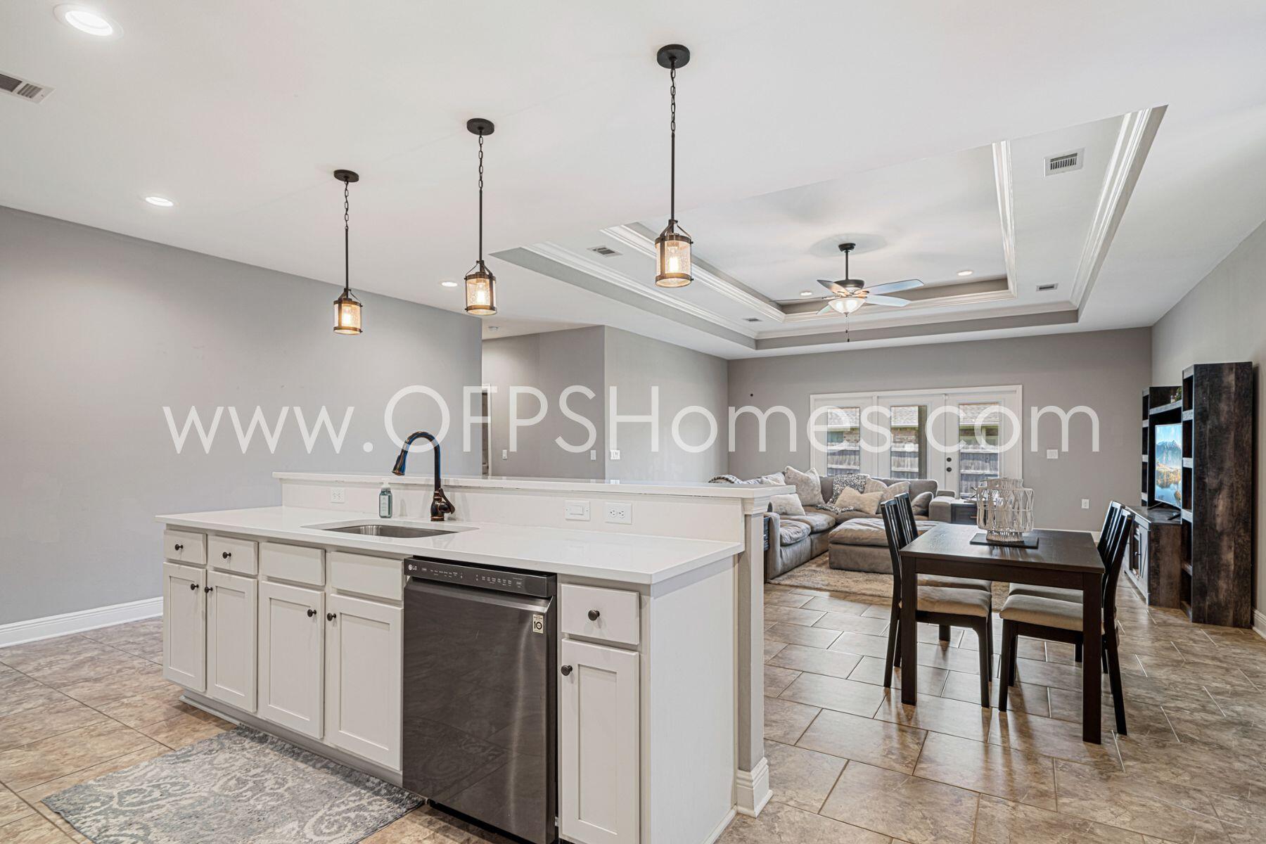 SCHOOLVIEW - Residential Lease