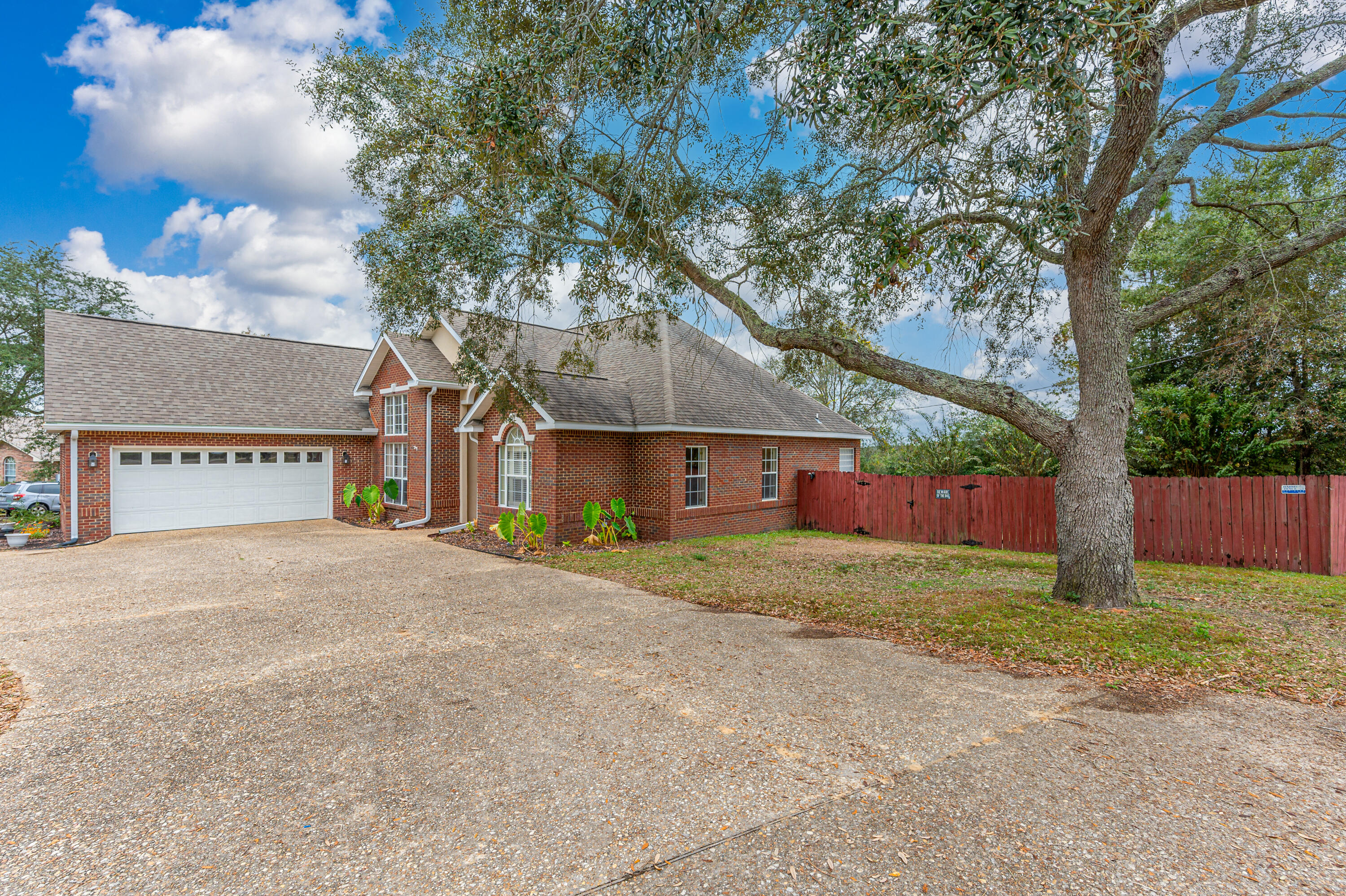 RIVERCHASE S/D PH 2 - Residential