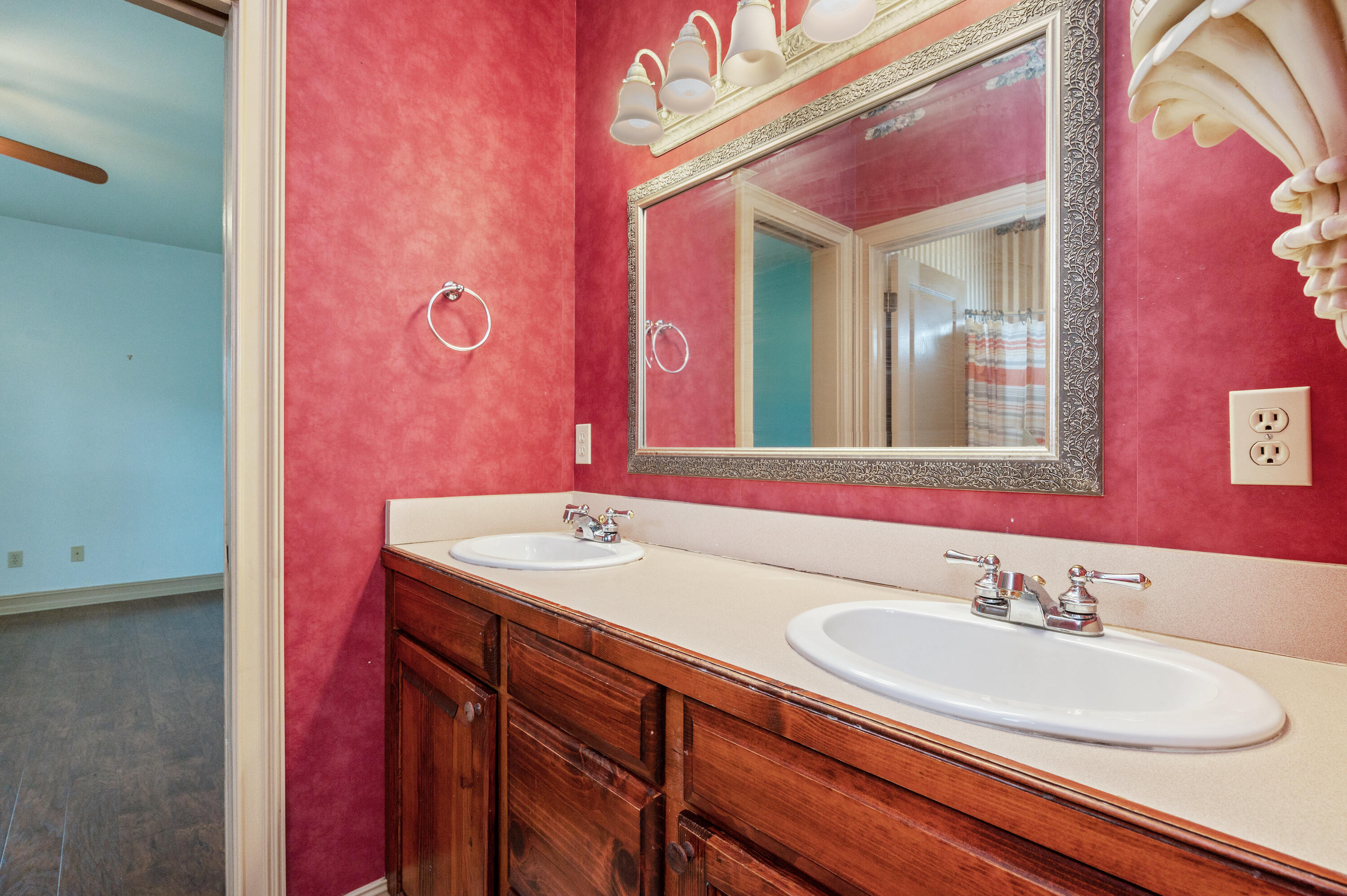 RIVERCHASE S/D PH 2 - Residential