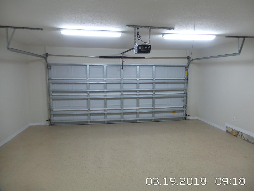 COUNTRYVIEW ESTATES - Residential Lease