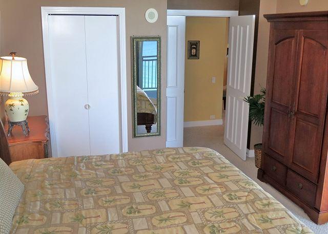 BEACH COLONY EAST CONDO - Residential