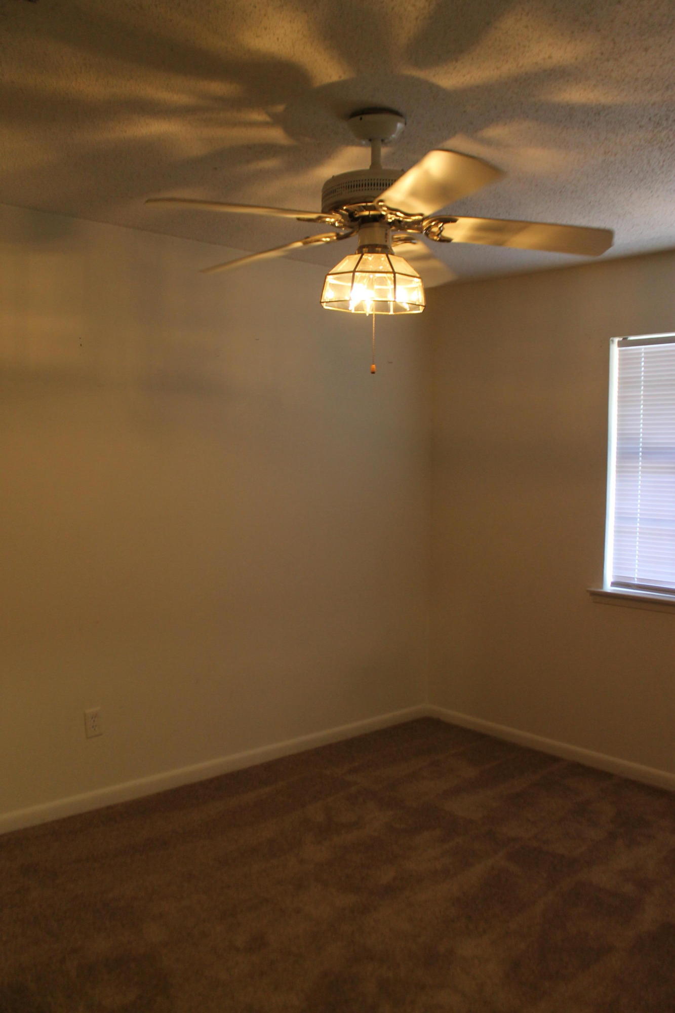 VALENCIA ARMS - Residential Lease