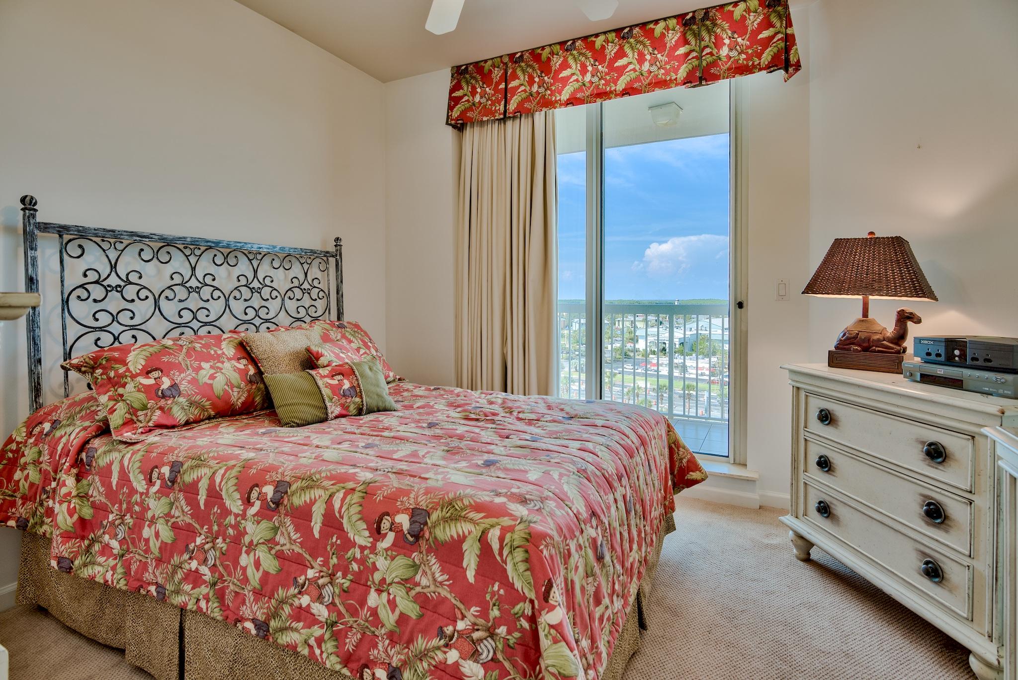 SILVER BEACH TOWERS - Residential