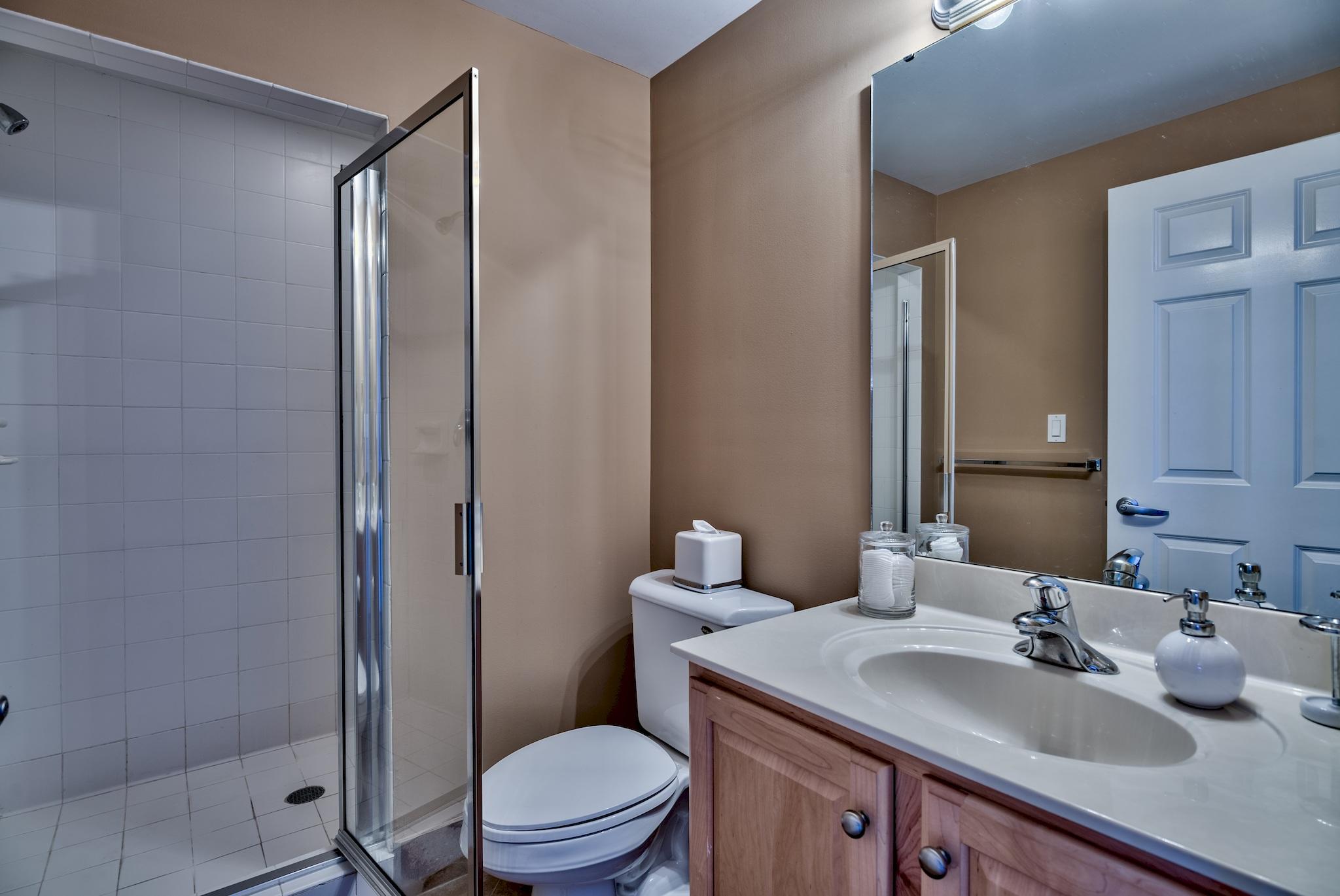 SILVER BEACH TOWERS - Residential