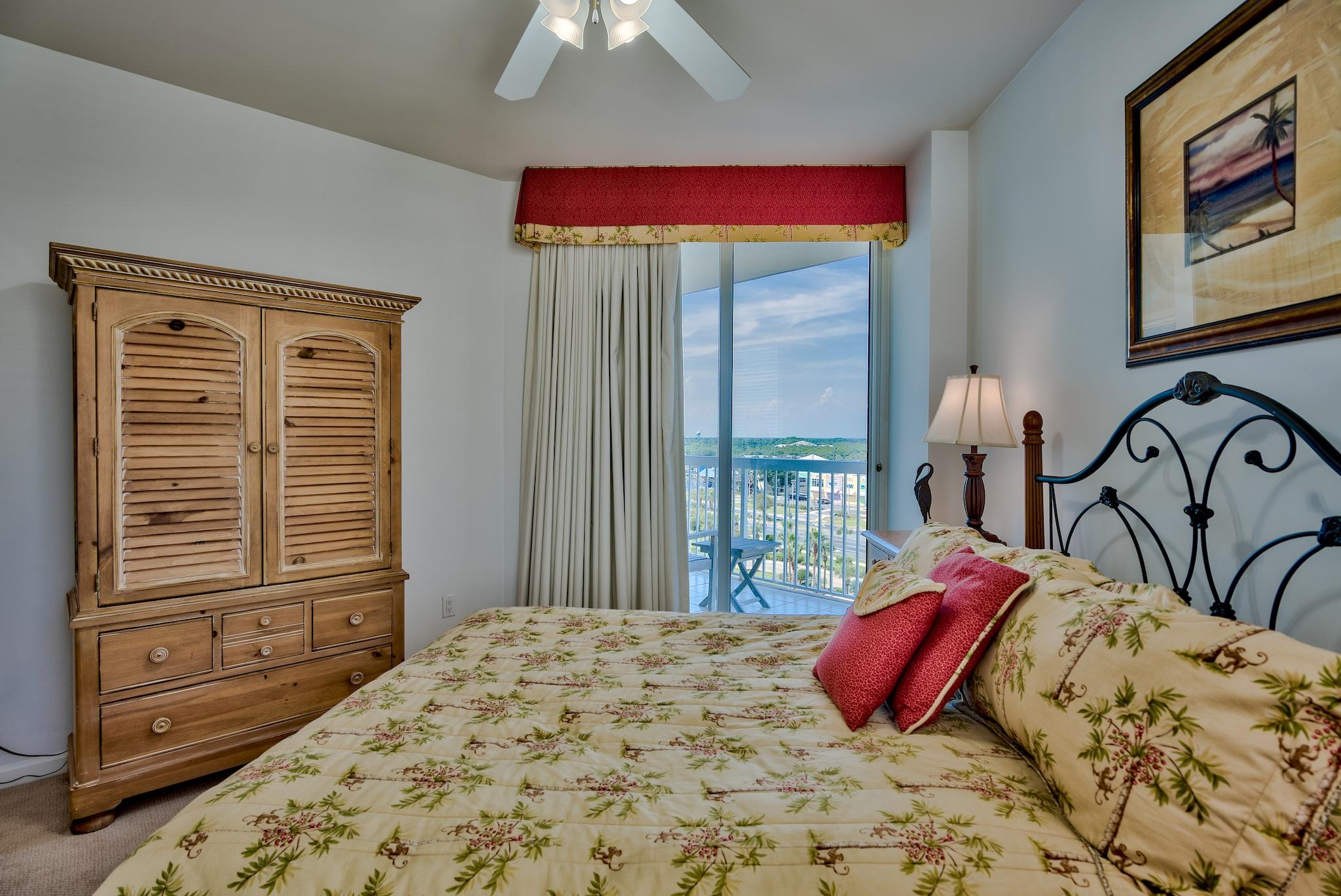 SILVER BEACH TOWERS - Residential