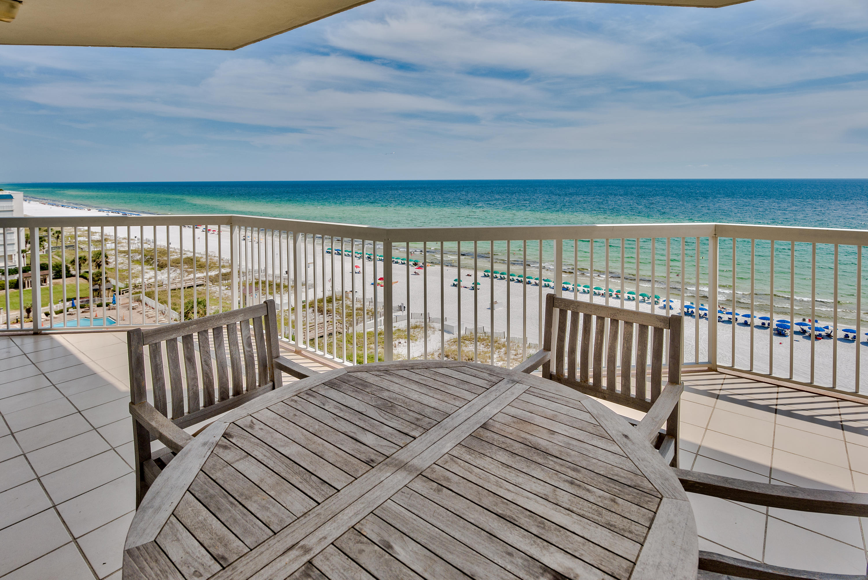 SILVER BEACH TOWERS - Residential