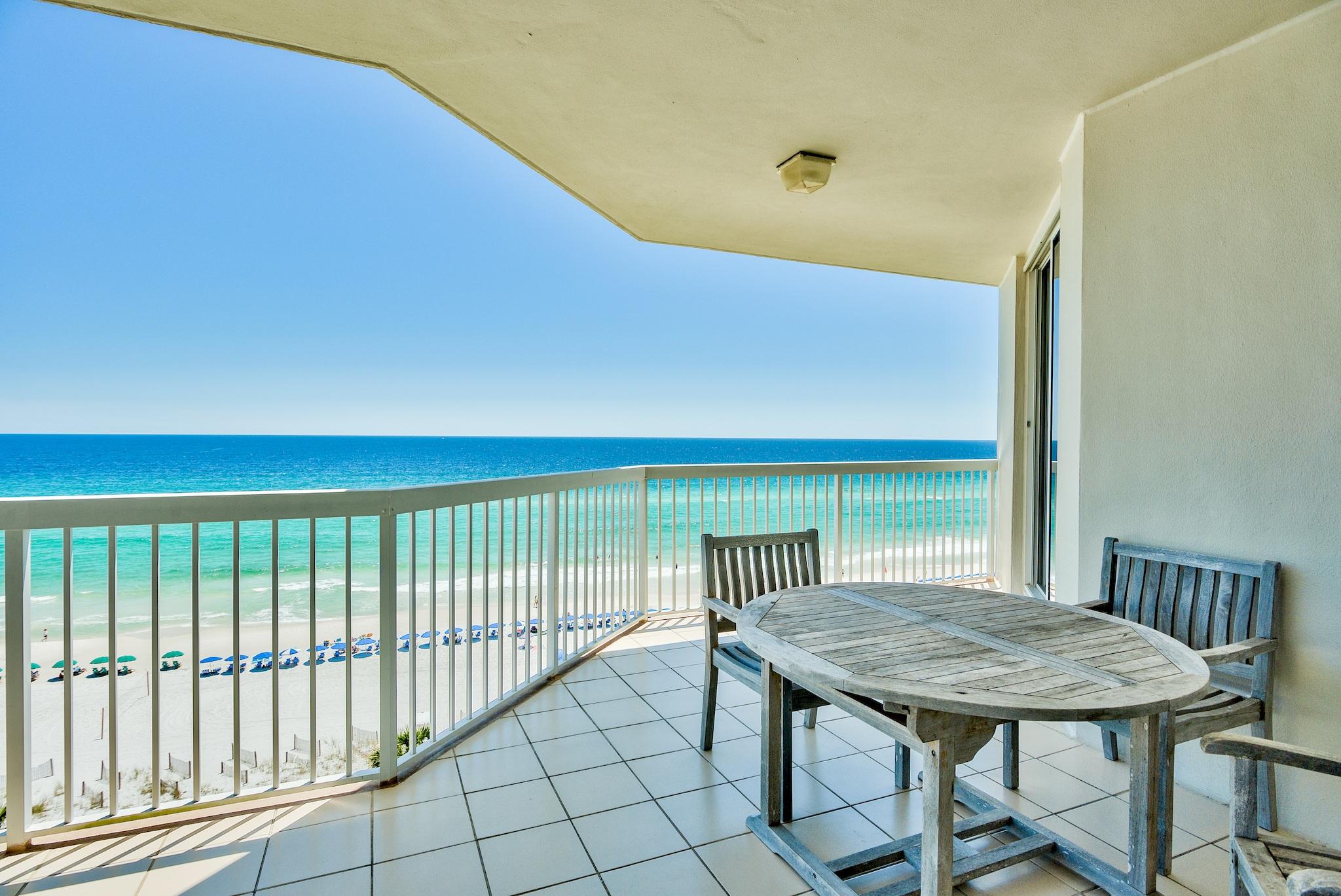 SILVER BEACH TOWERS - Residential
