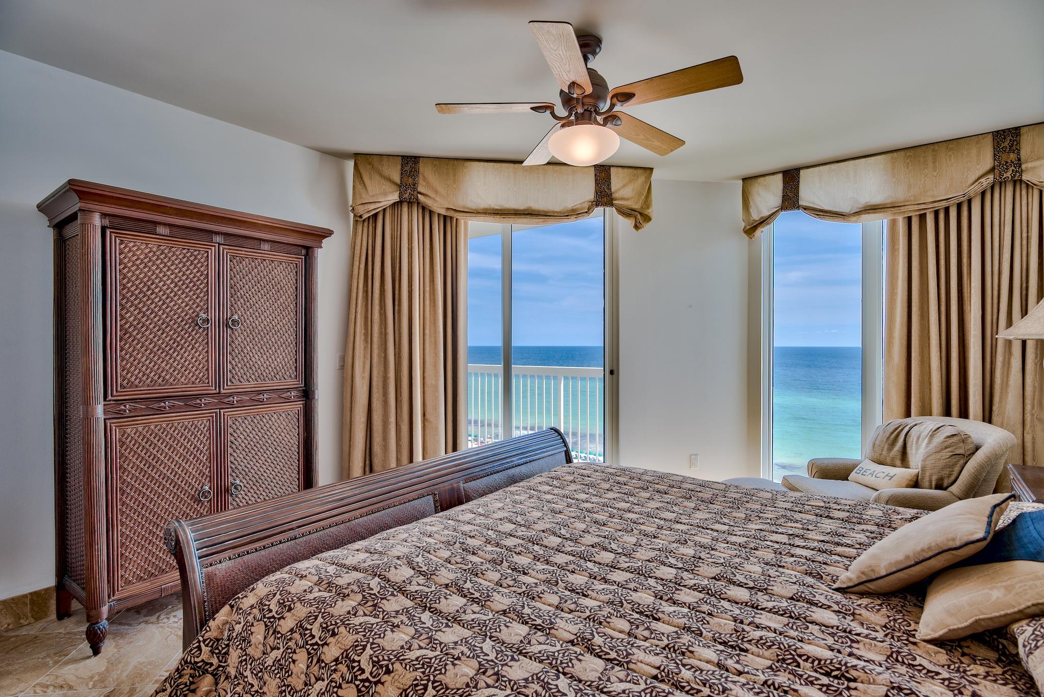 SILVER BEACH TOWERS - Residential